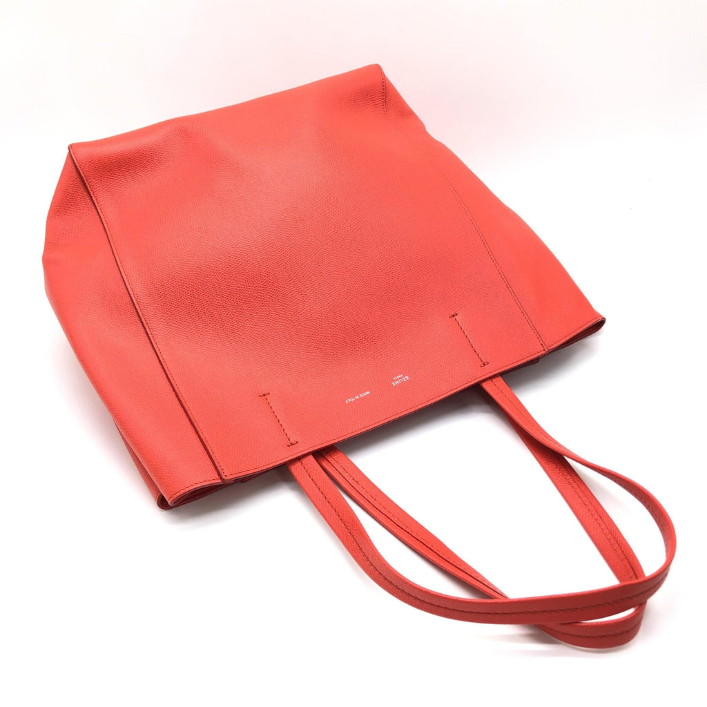 Cabas Phantom Red Pebbled Leather Tote Bag