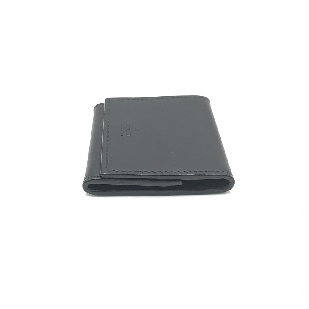 Compact Leather Wallet With Sleek Design