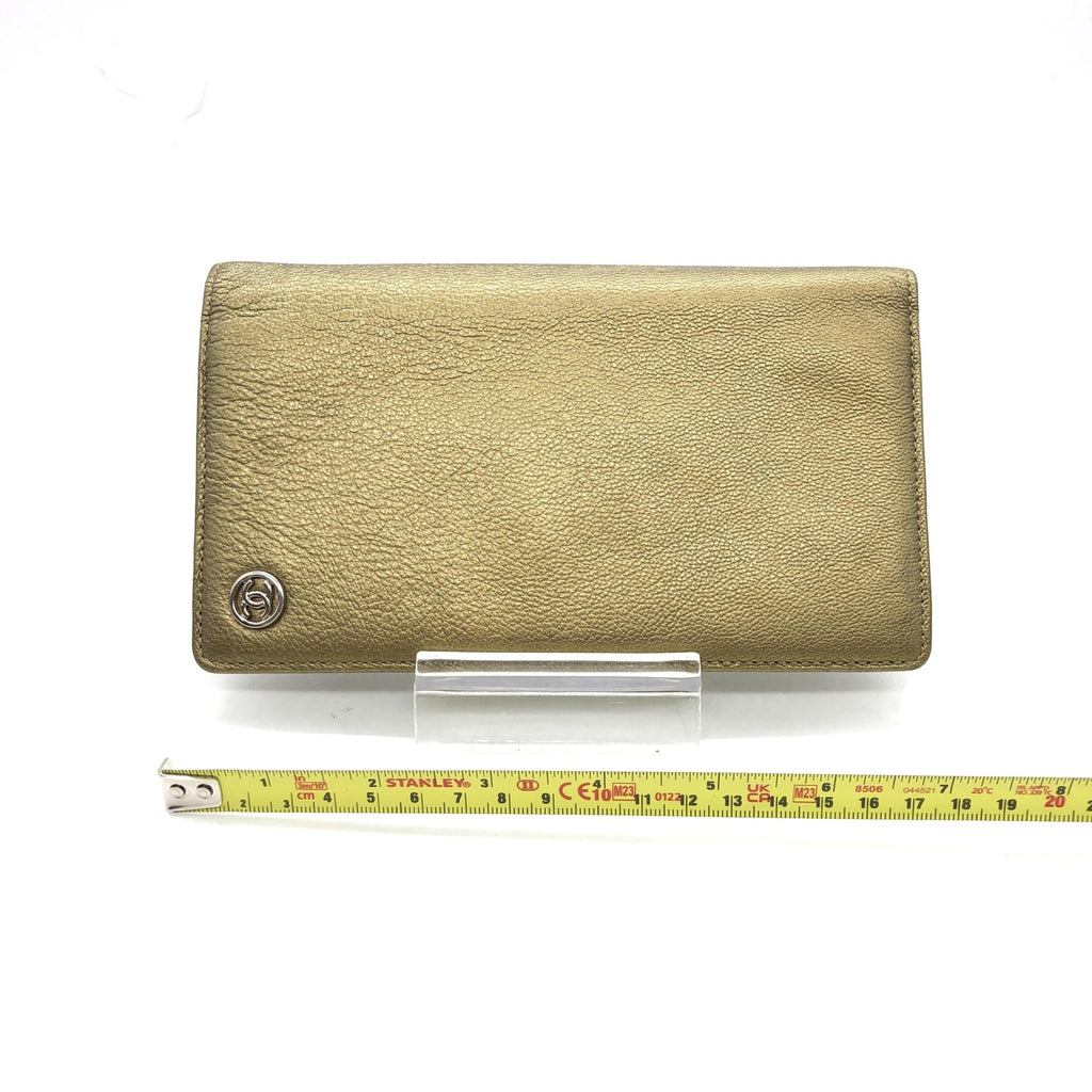 Gold Tone Caviar Leather Bifold Wallet