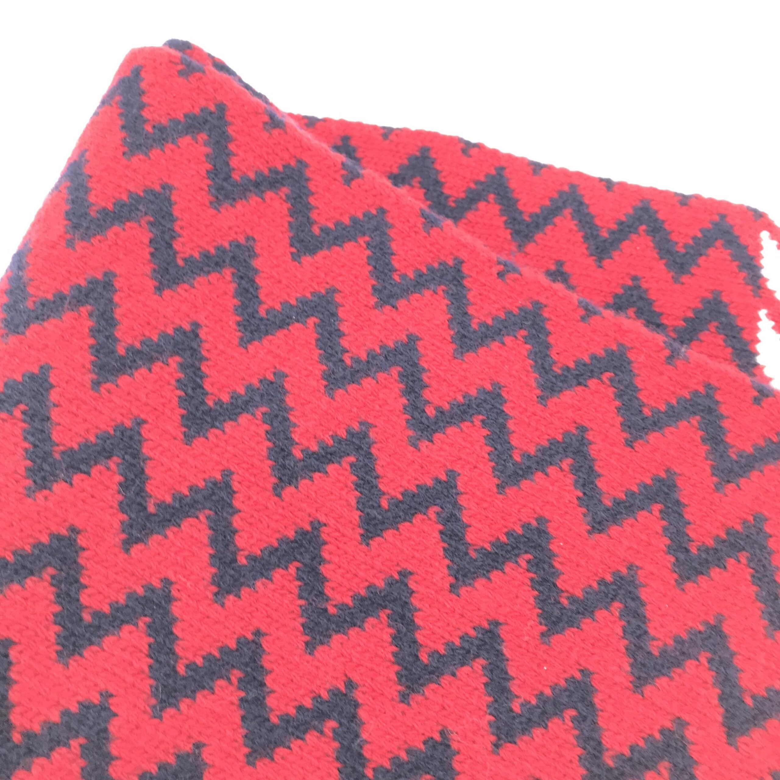 Red Zigzag Wool Knit Scarf