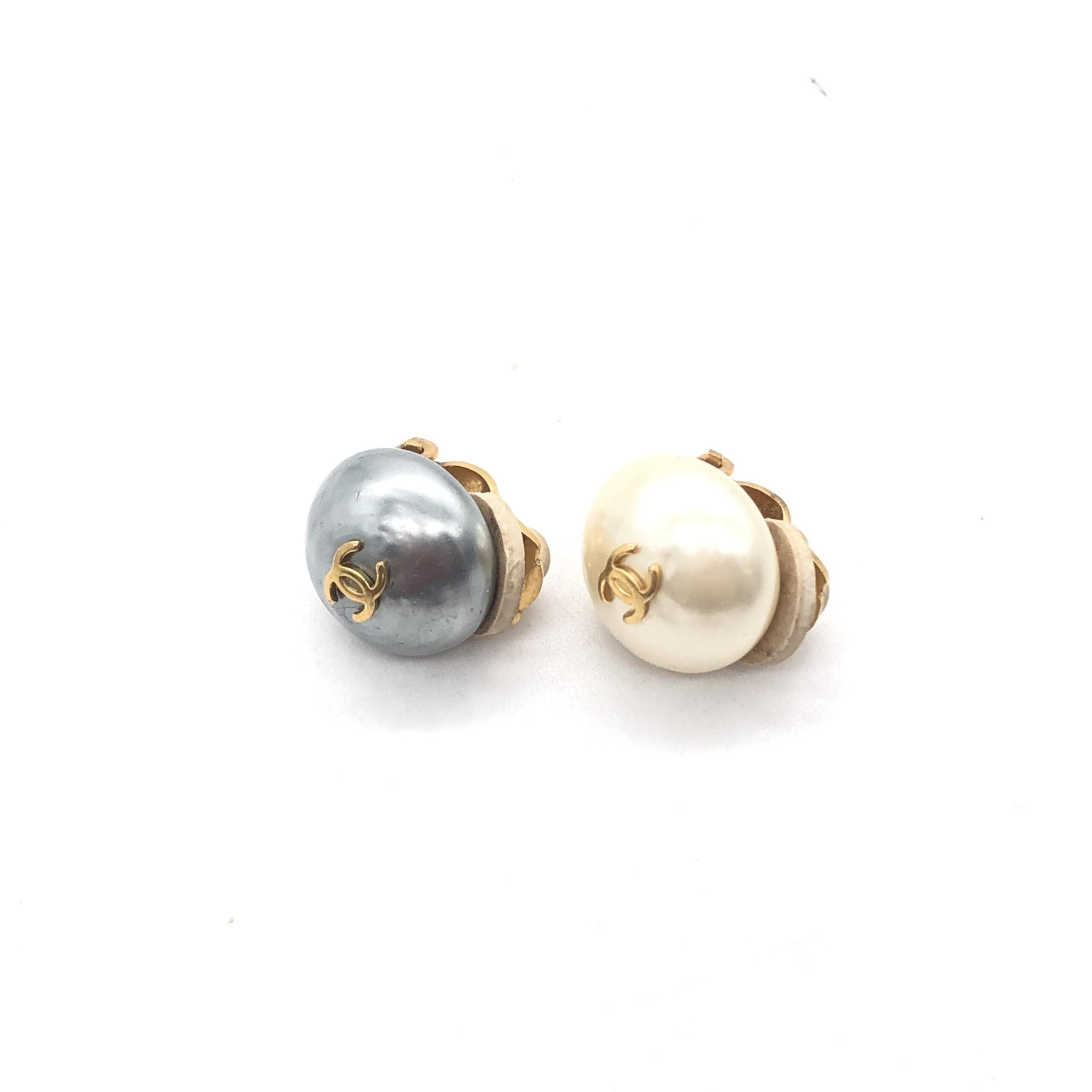 Gray And White Pearl Stud Earrings