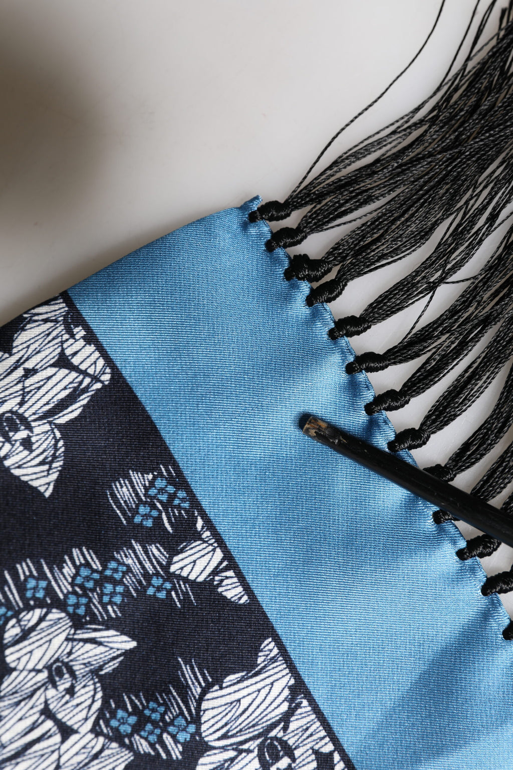 Black Blue Silk Floral Pattern Fringe 140cm x 16cm  Scarf