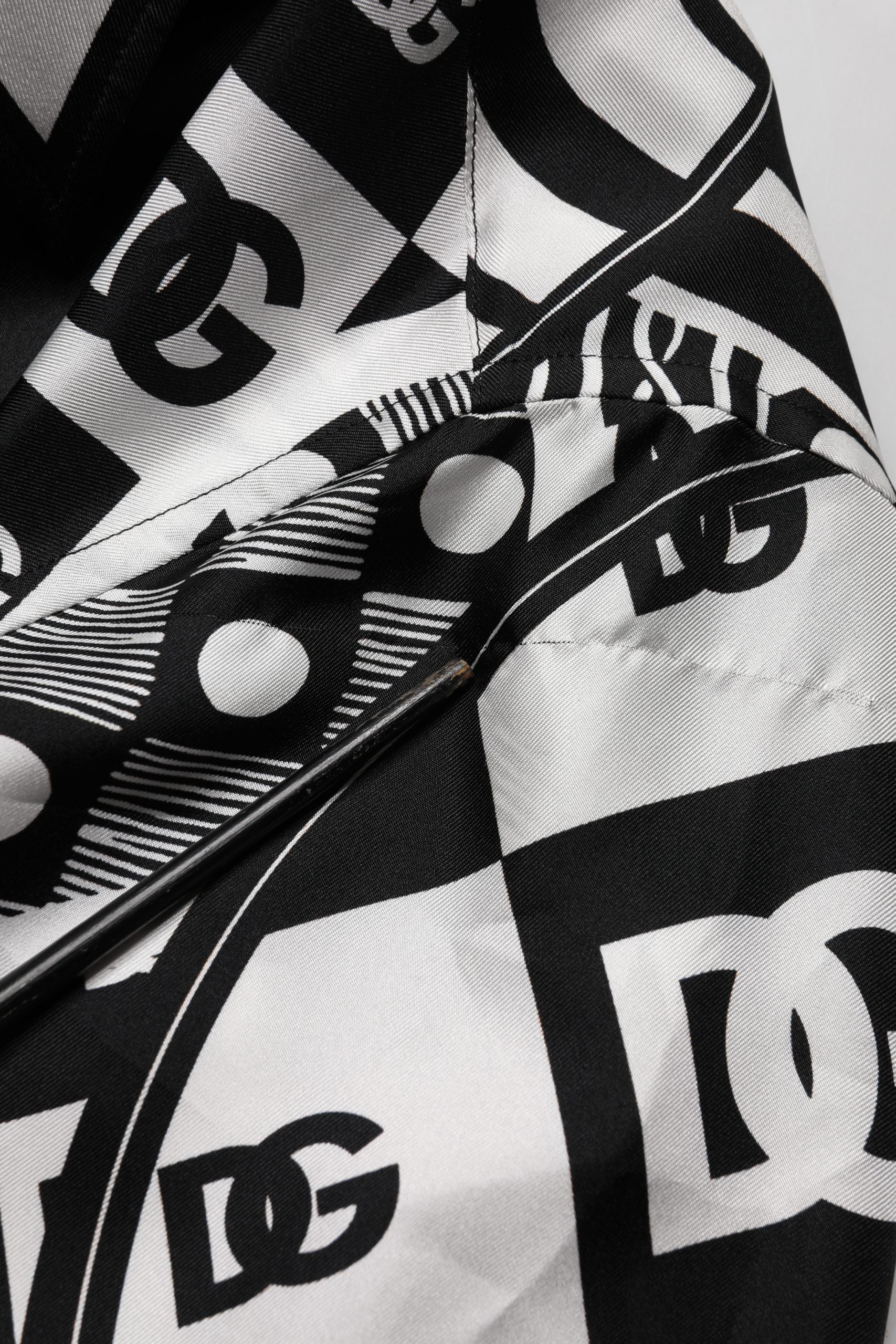 Black Silk Logo Print Short Sleeves Shirt