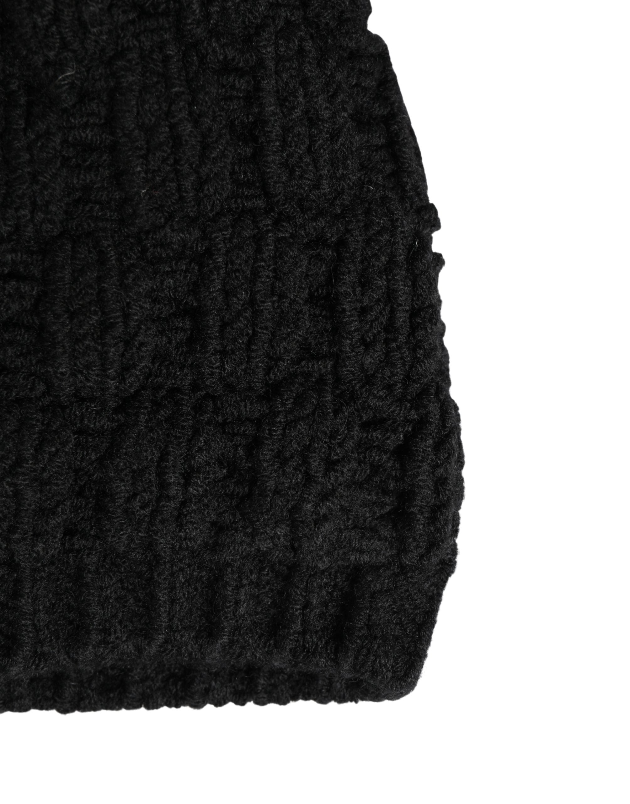Black Acrylic Knitted Fur Winter Beanie