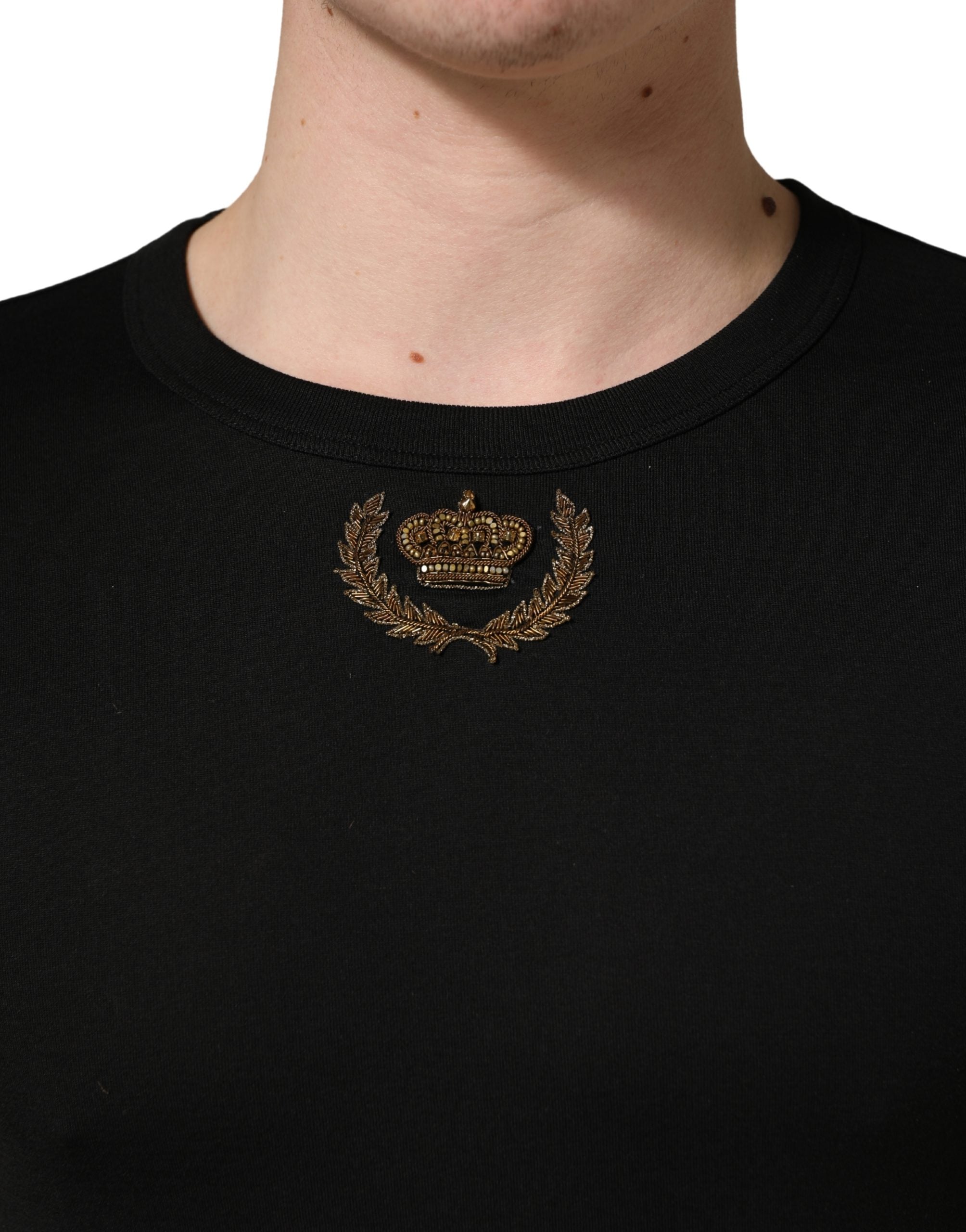 Black Crown Embroidery Men Crew Neck  T-shirt