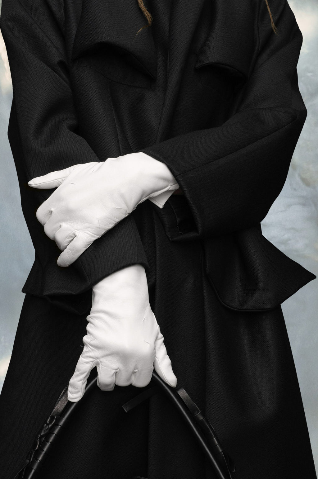 White Fibres Gloves