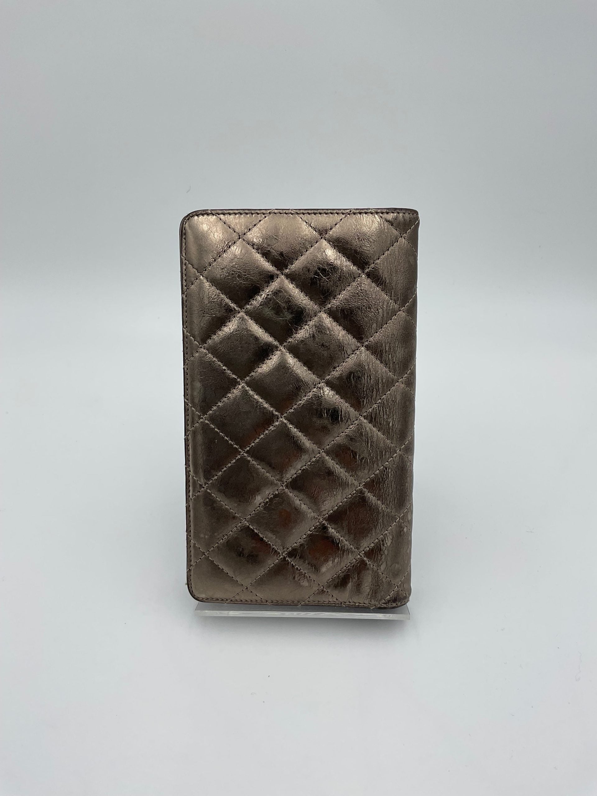 CHANEL Matèlassè Platinum Wallet