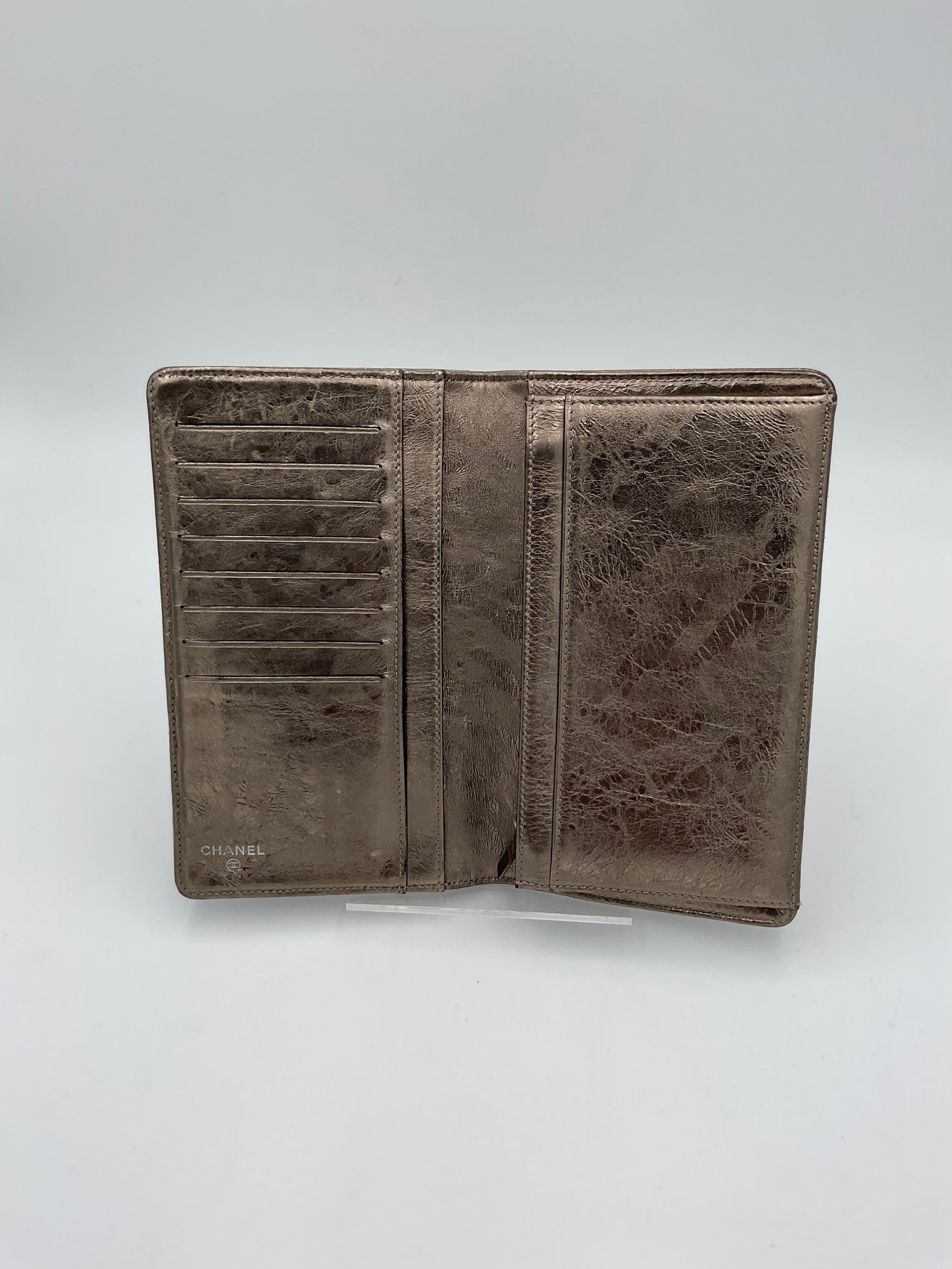 CHANEL Matèlassè Platinum Wallet