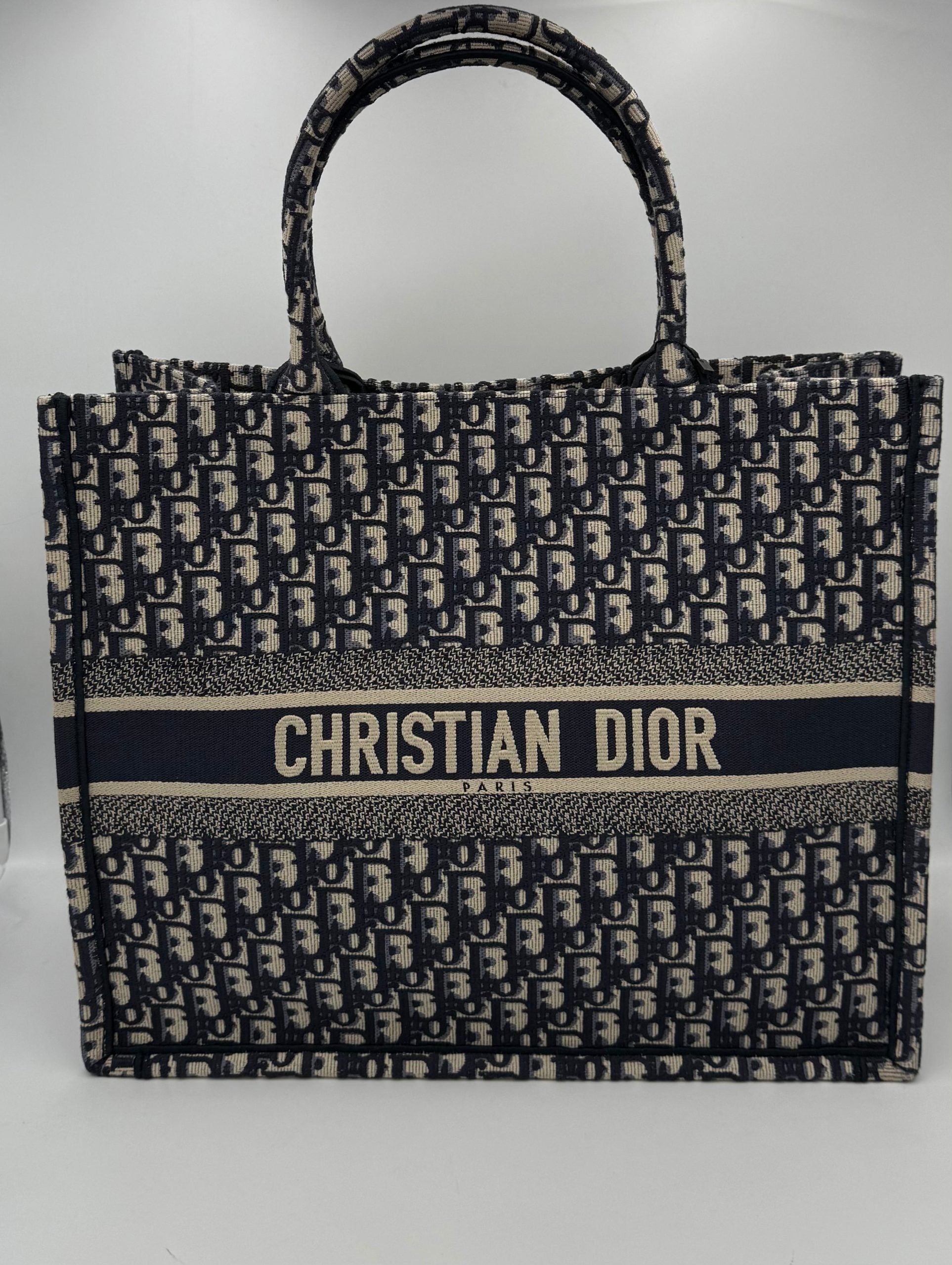 DIOR TOTE BOOK Grande Tote