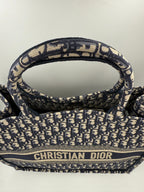 DIOR TOTE BOOK Grande Tote