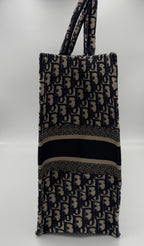 DIOR TOTE BOOK Grande Tote