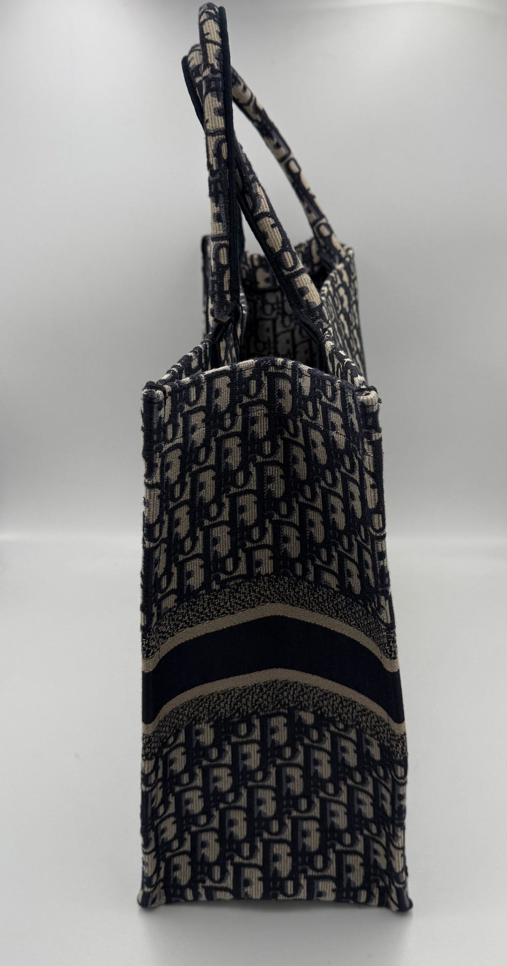 DIOR TOTE BOOK Grande Tote