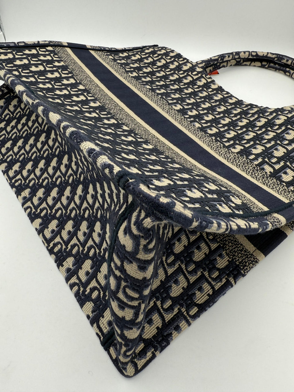 DIOR TOTE BOOK Grande Tote