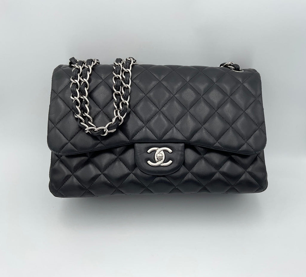 CHANEL Timeless Classique Jumbo Handbag