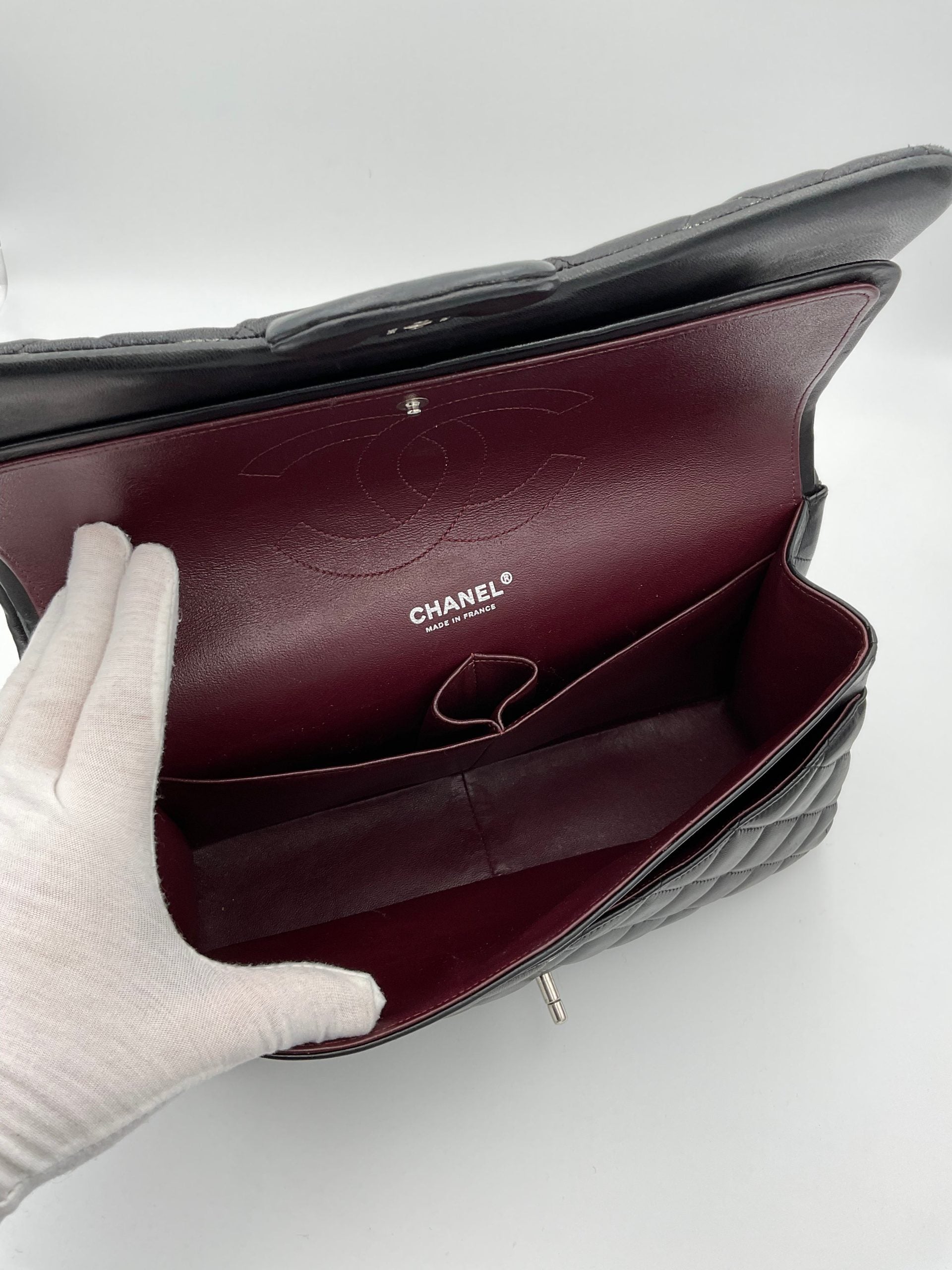 CHANEL Timeless Classique Jumbo Handbag