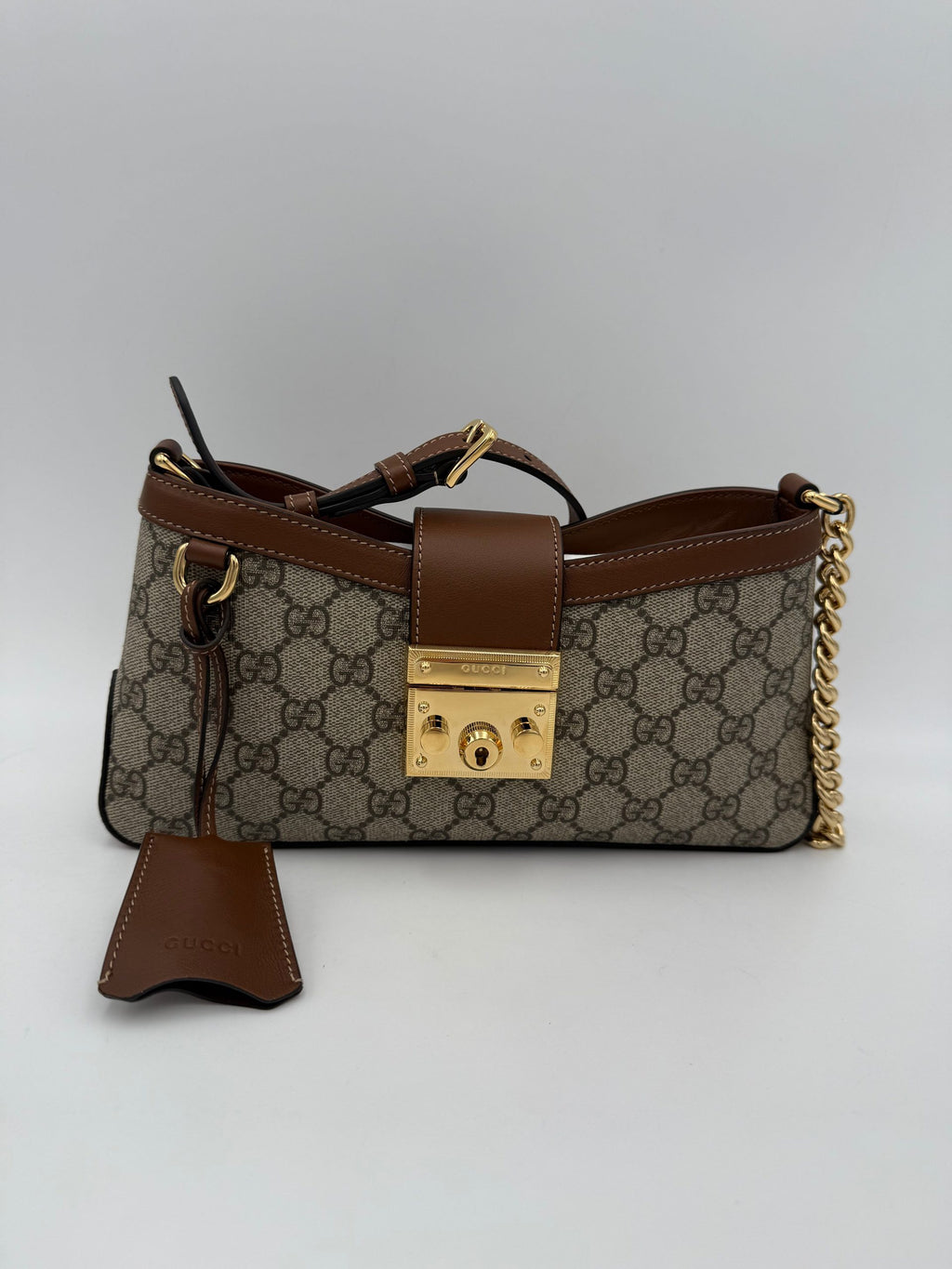 GUCCI PADLOCK GG Supreme Shoulder Bag