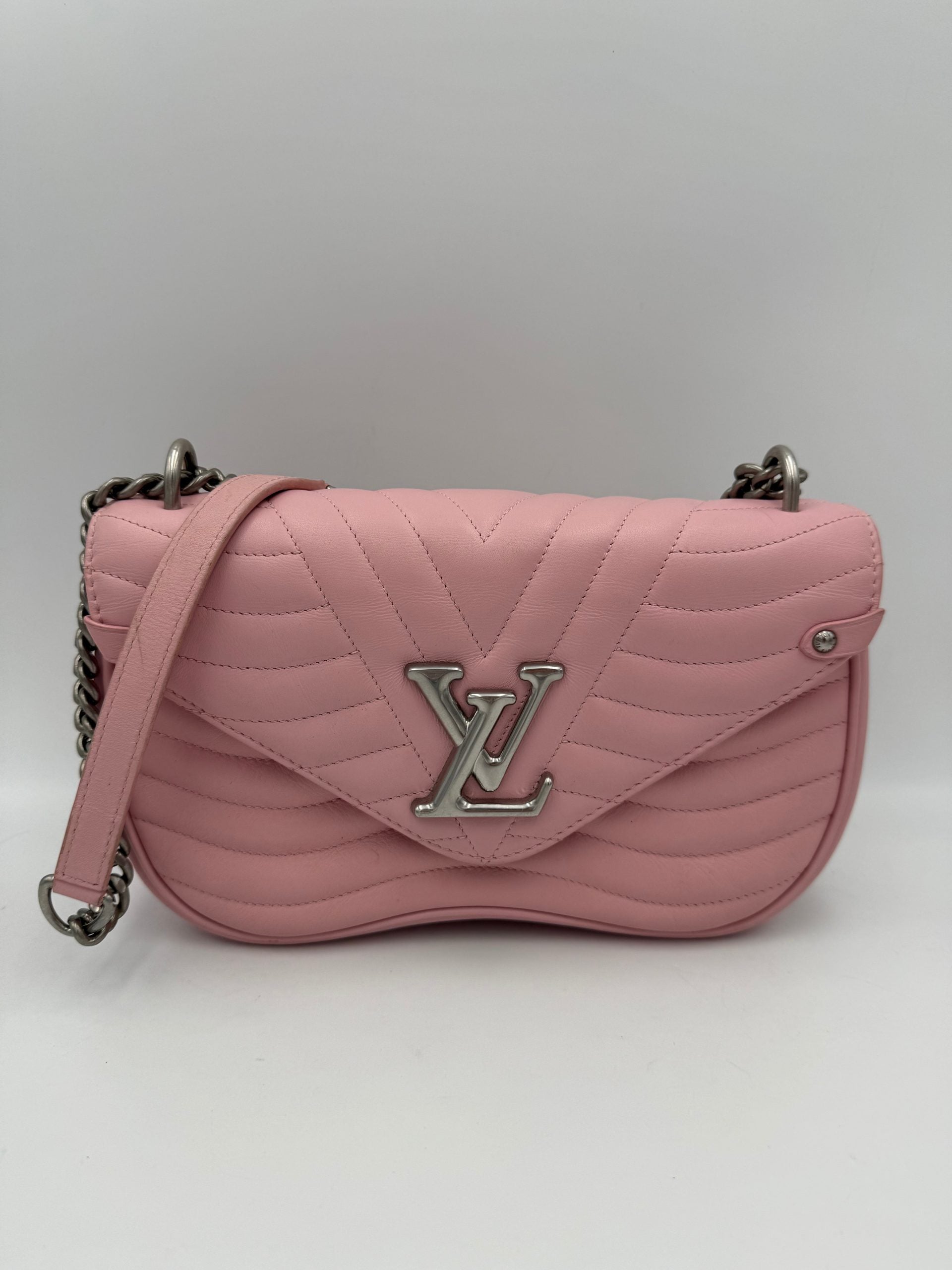 LOUIS VUITTON NEW WAVE Rosa MM Leather Handbag