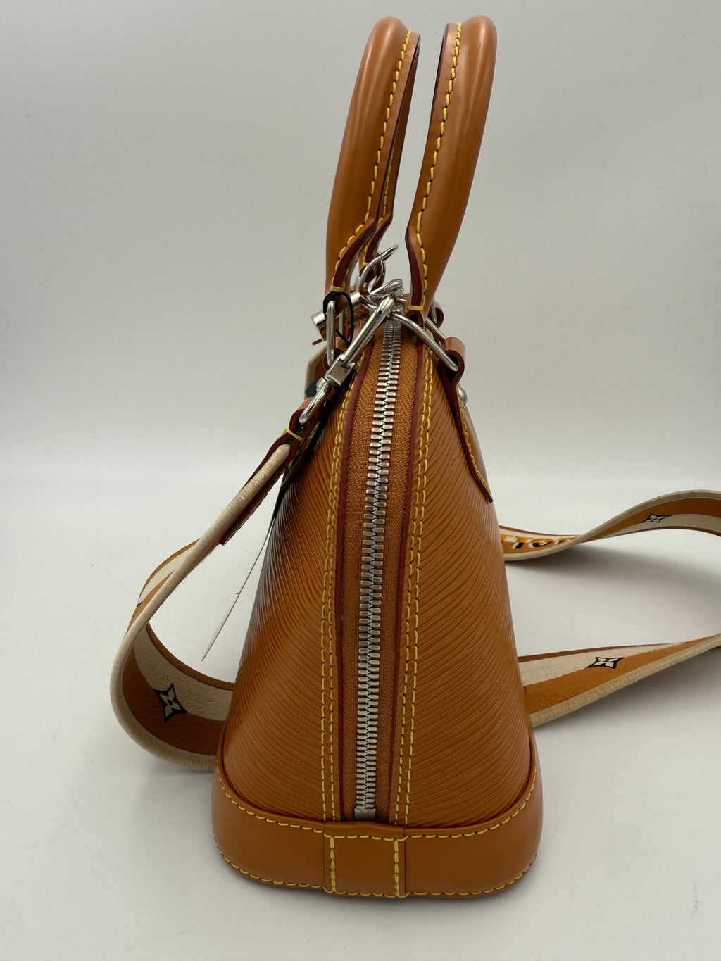 LOUIS VUITTON Alma BB EPI Gold Miel Handbag