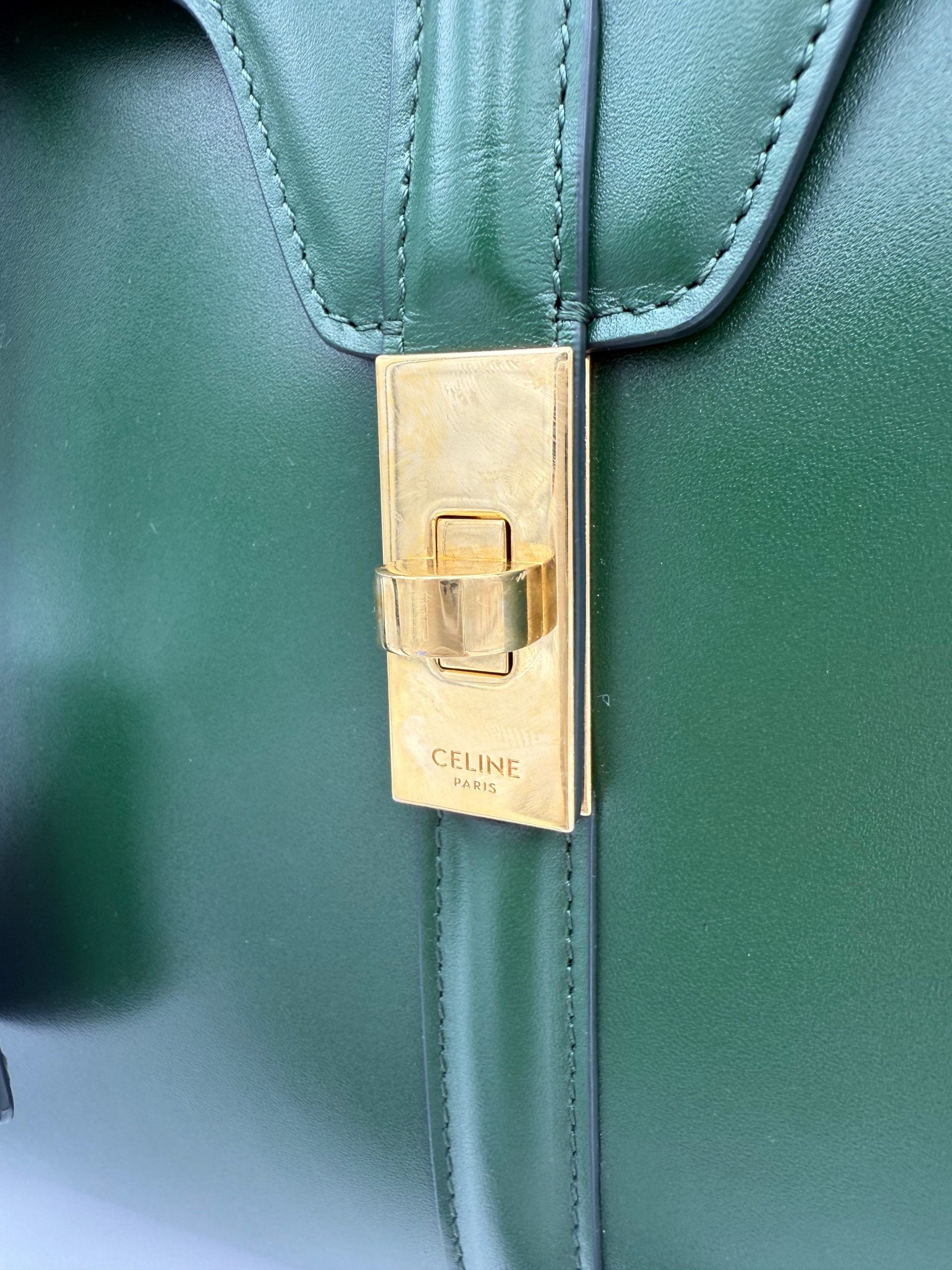 CELINE 16 Classique Amazone Handbag