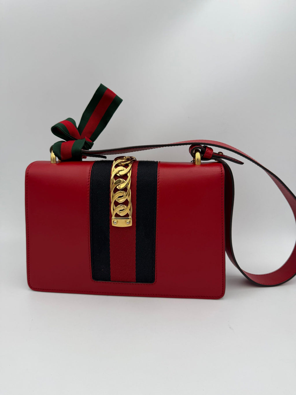 GUCCI SYLVIE Red Handbag