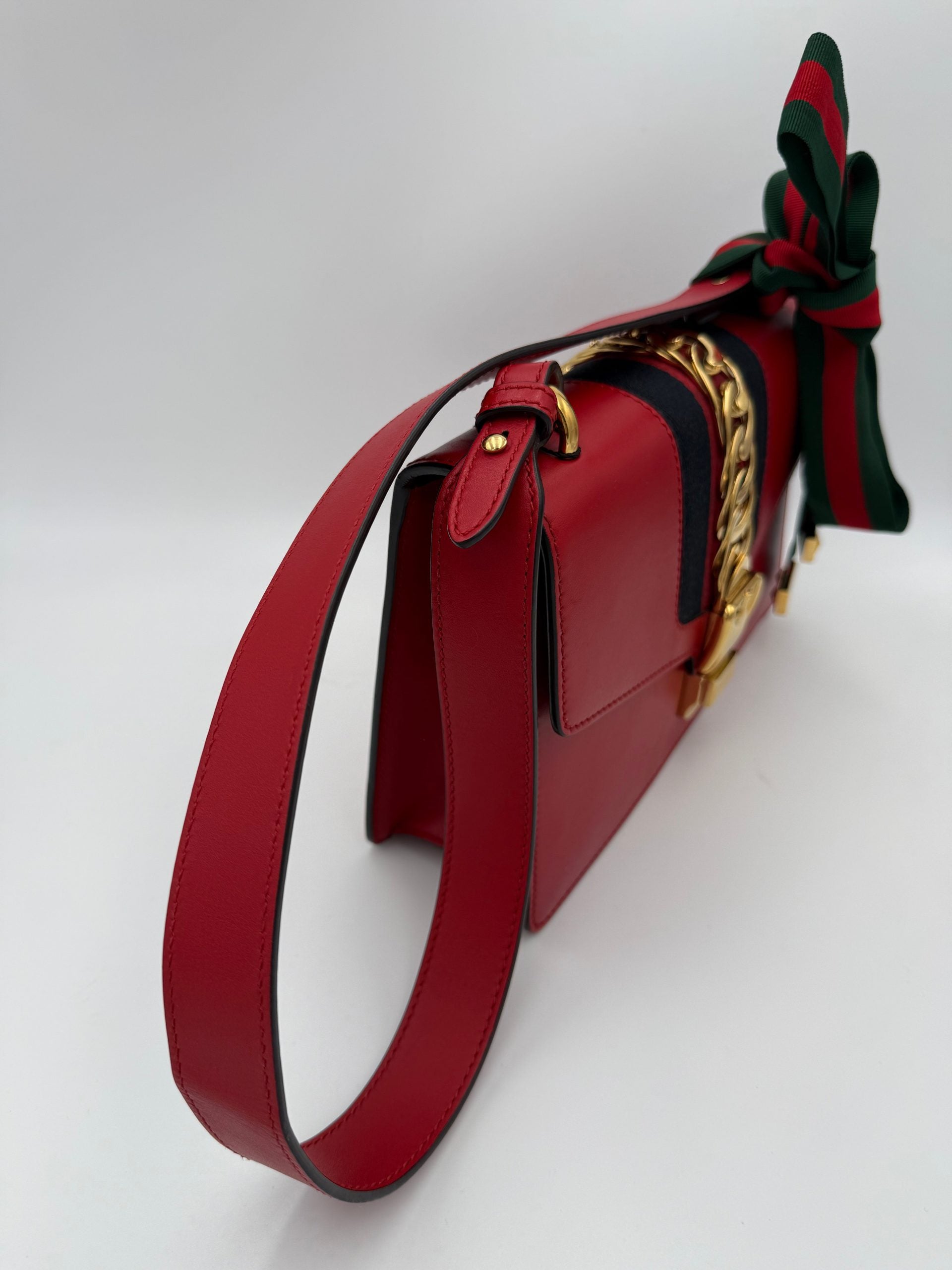 GUCCI SYLVIE Red Handbag