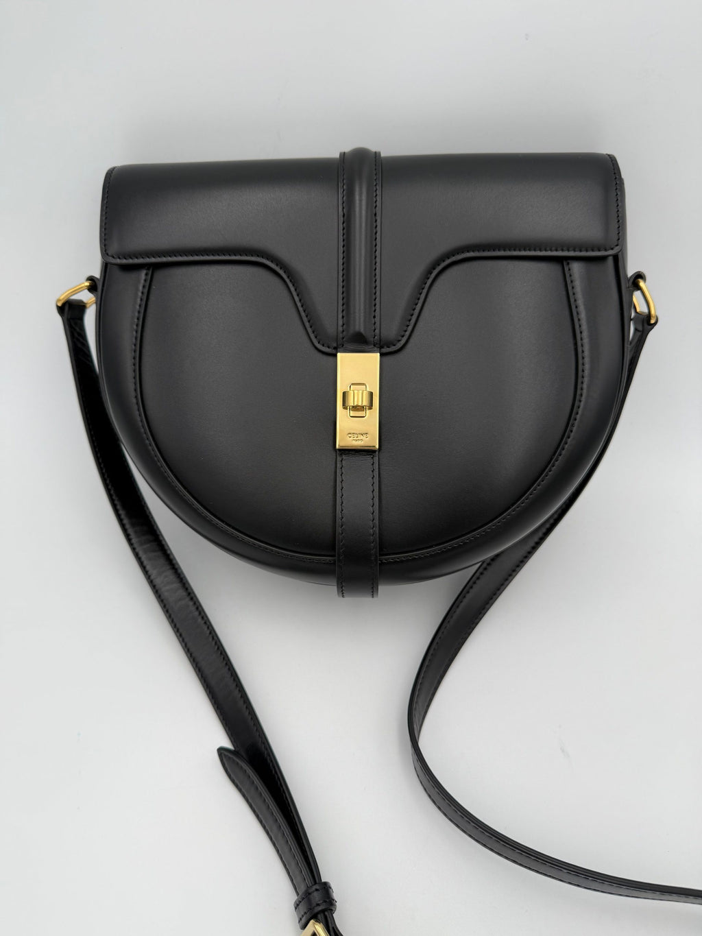 CELINE Sac 16 Besace Black Large Bag