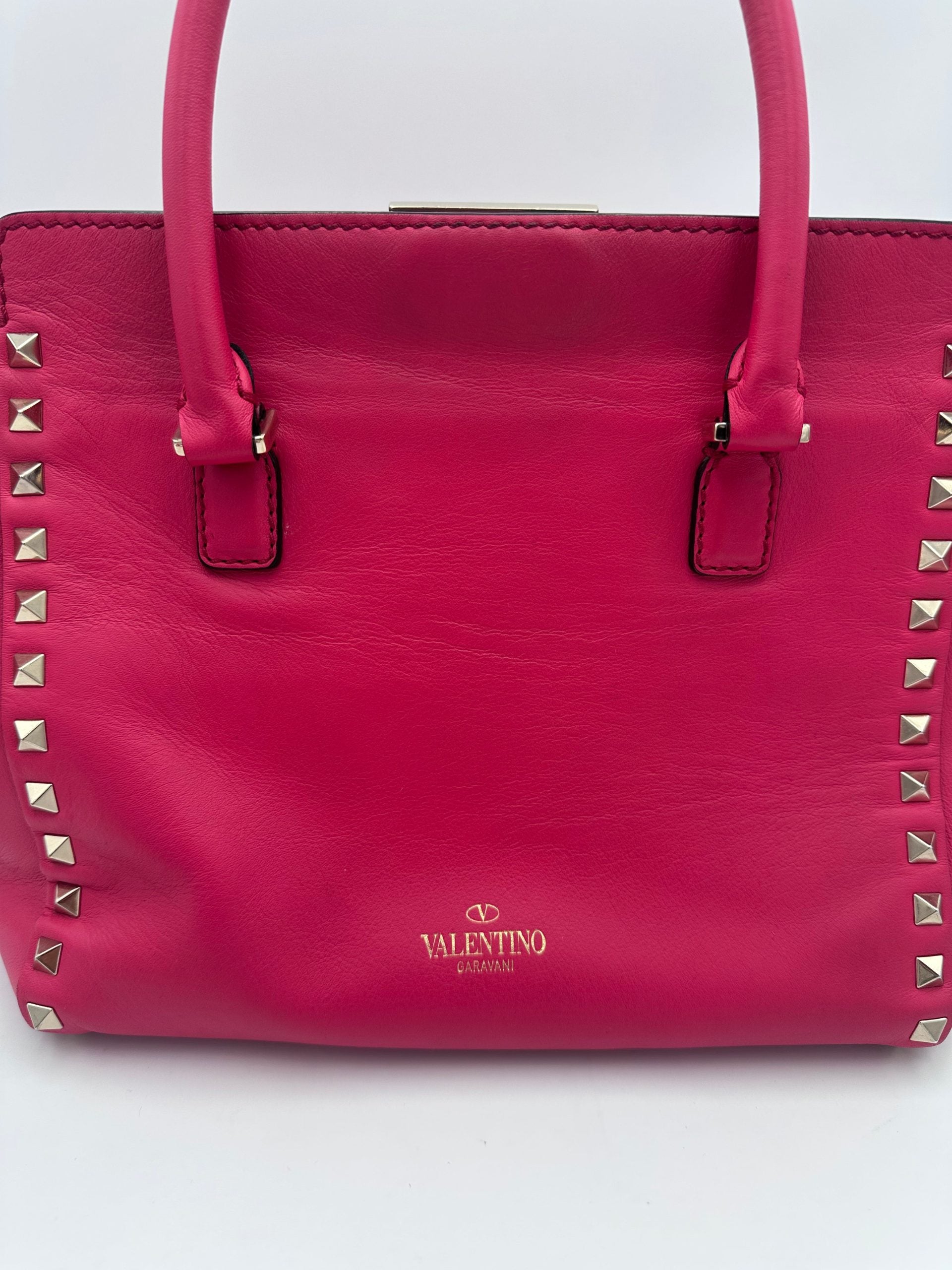 VALENTINO GARAVANI Rockstud Medium Pink Handbag