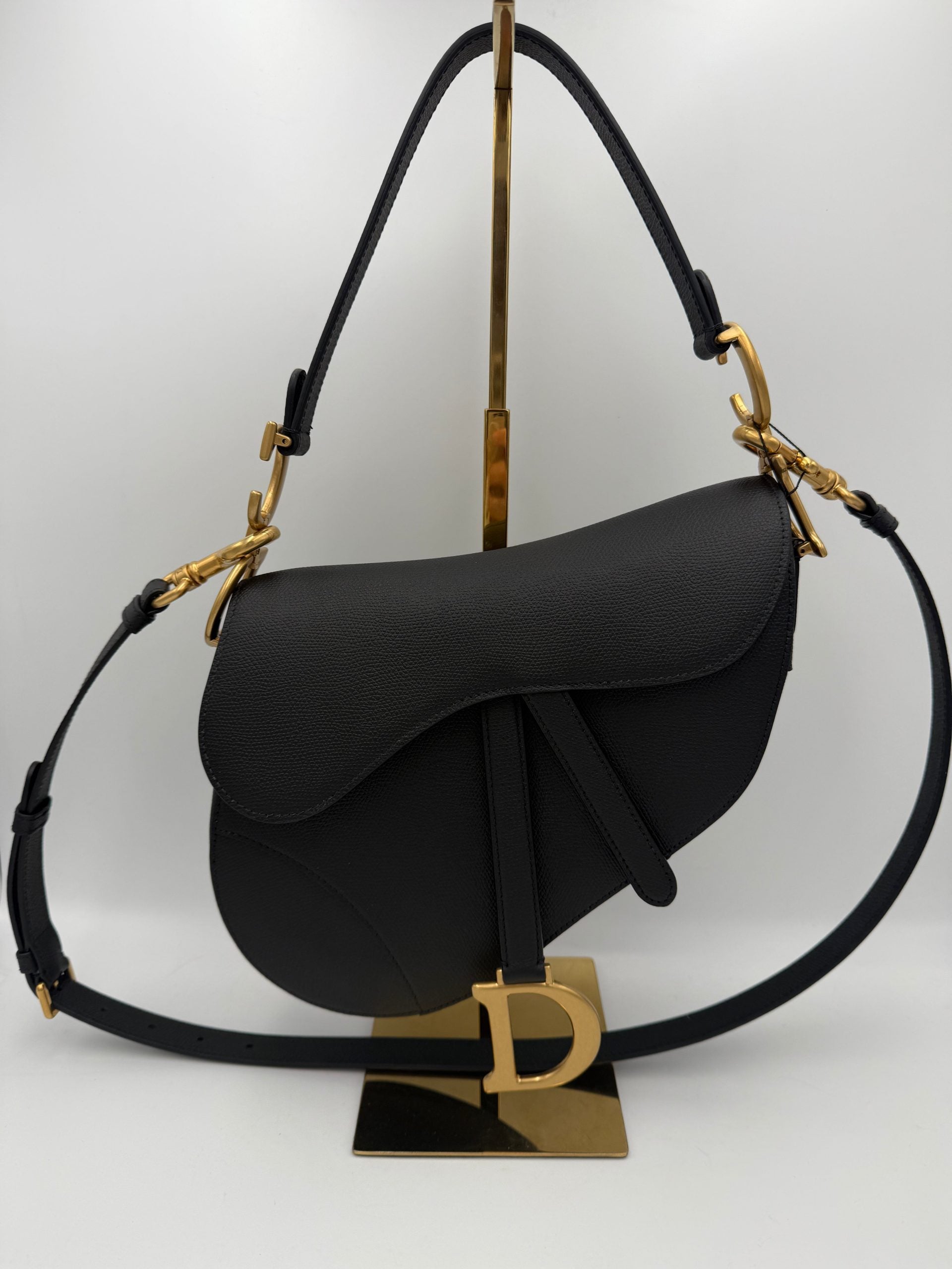 DIOR SADDLE Grained Calfskin Handbag