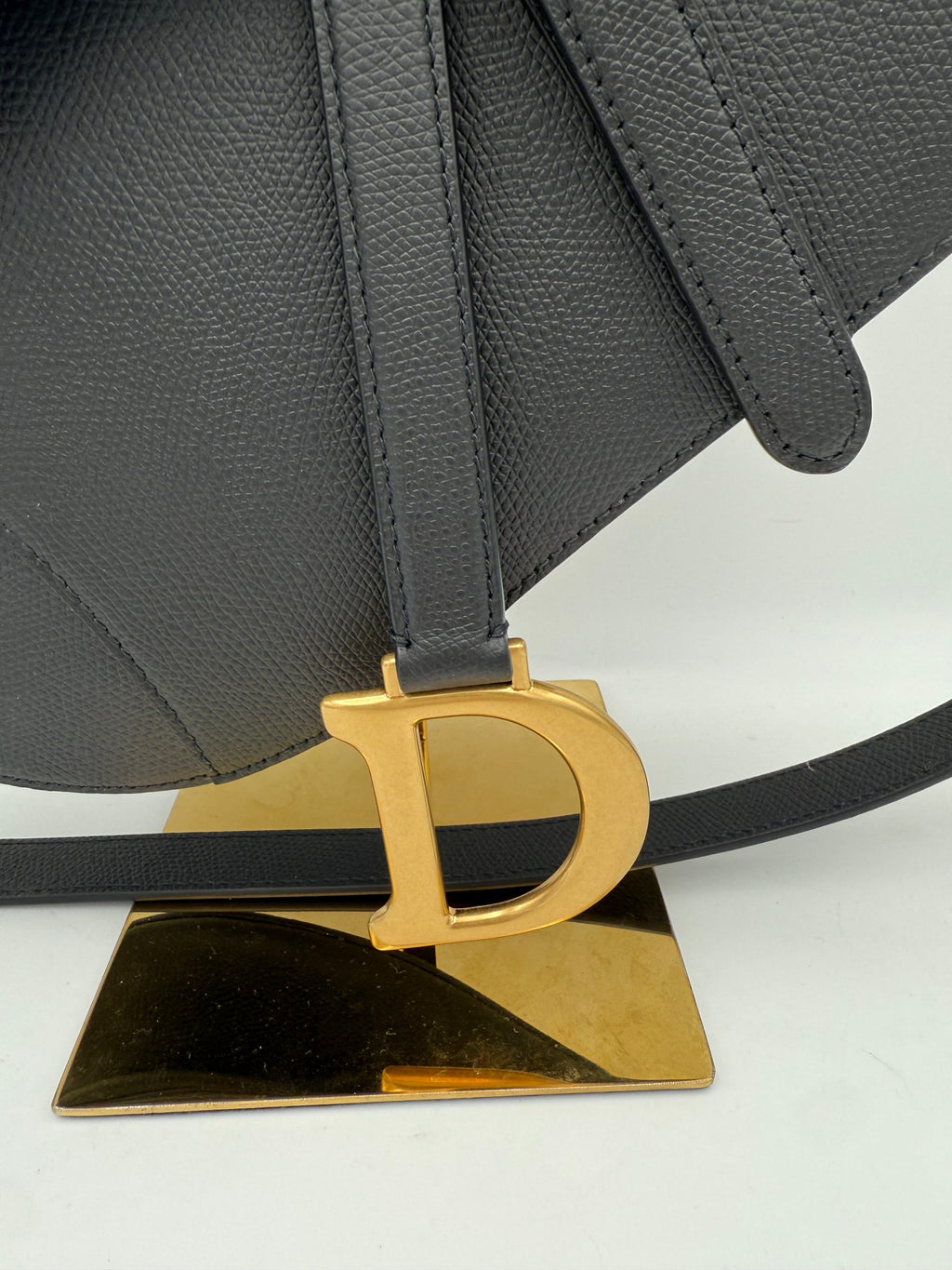 DIOR SADDLE Grained Calfskin Handbag