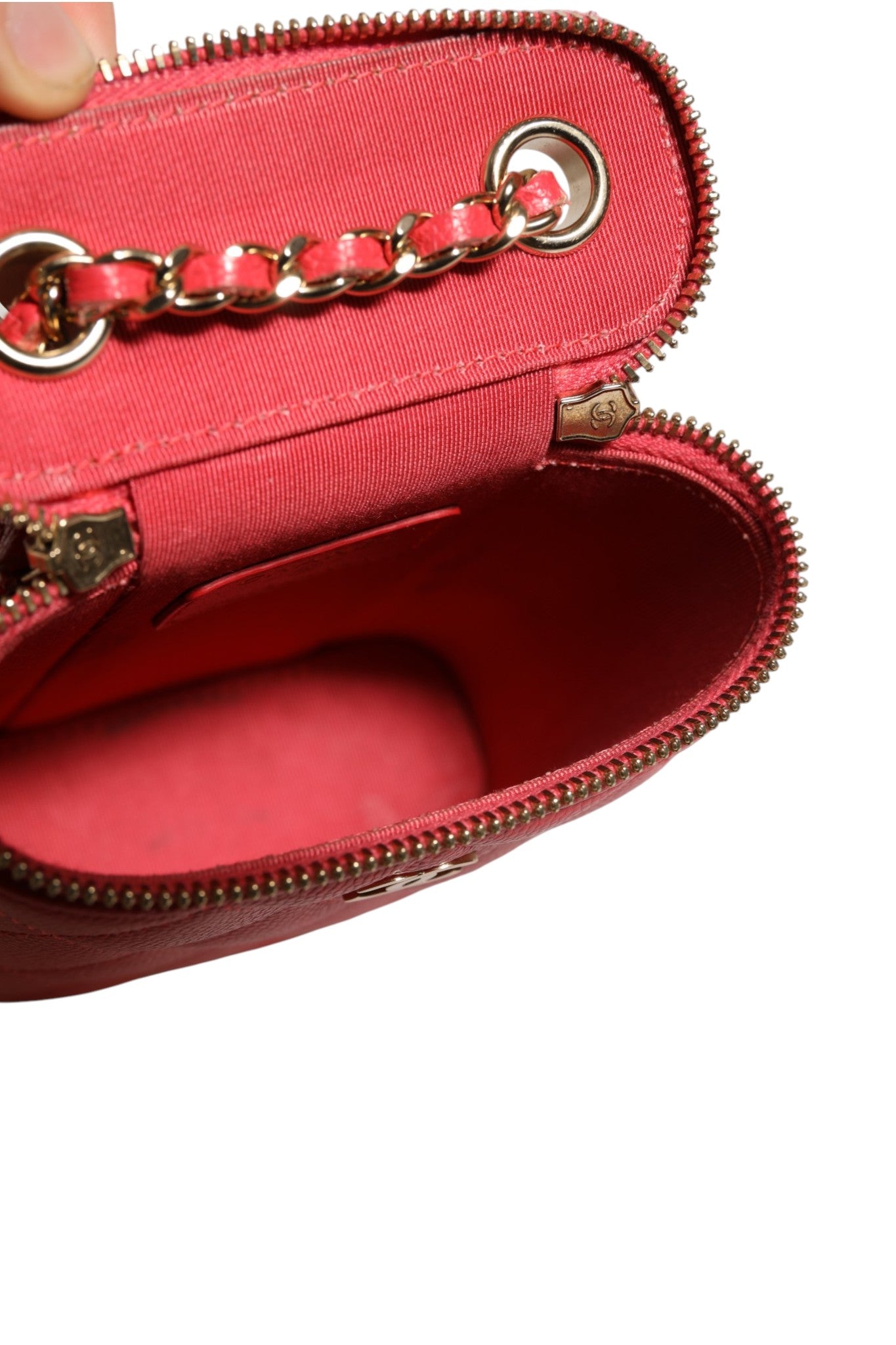 Red Caviar Quilted Small Vertical Coco Beauty Vanity Case with Chain