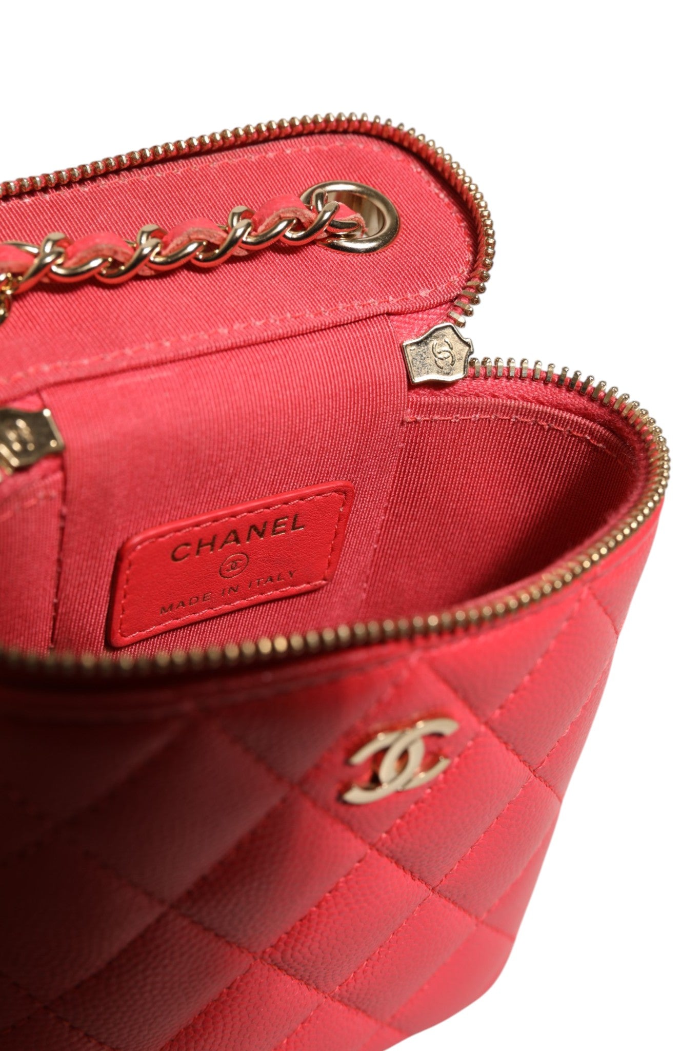 Red Caviar Quilted Small Vertical Coco Beauty Vanity Case with Chain