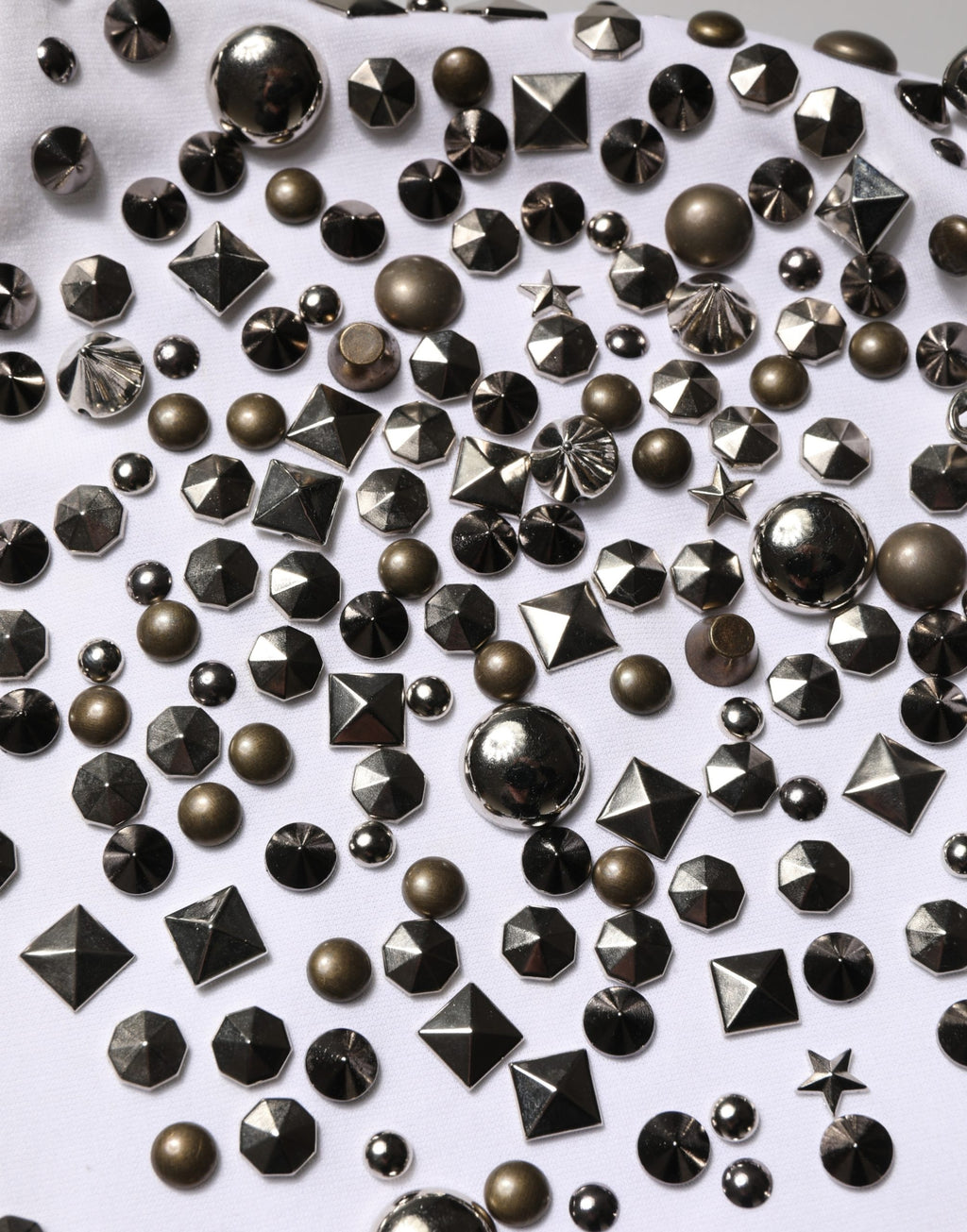 White Rhinestones Sleeveless Round Neck T-shirt