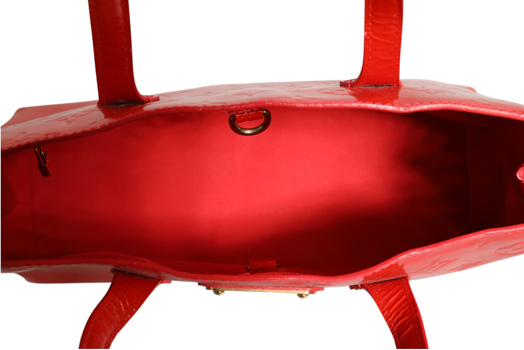 Red Monogram Vernis Wilshire PM