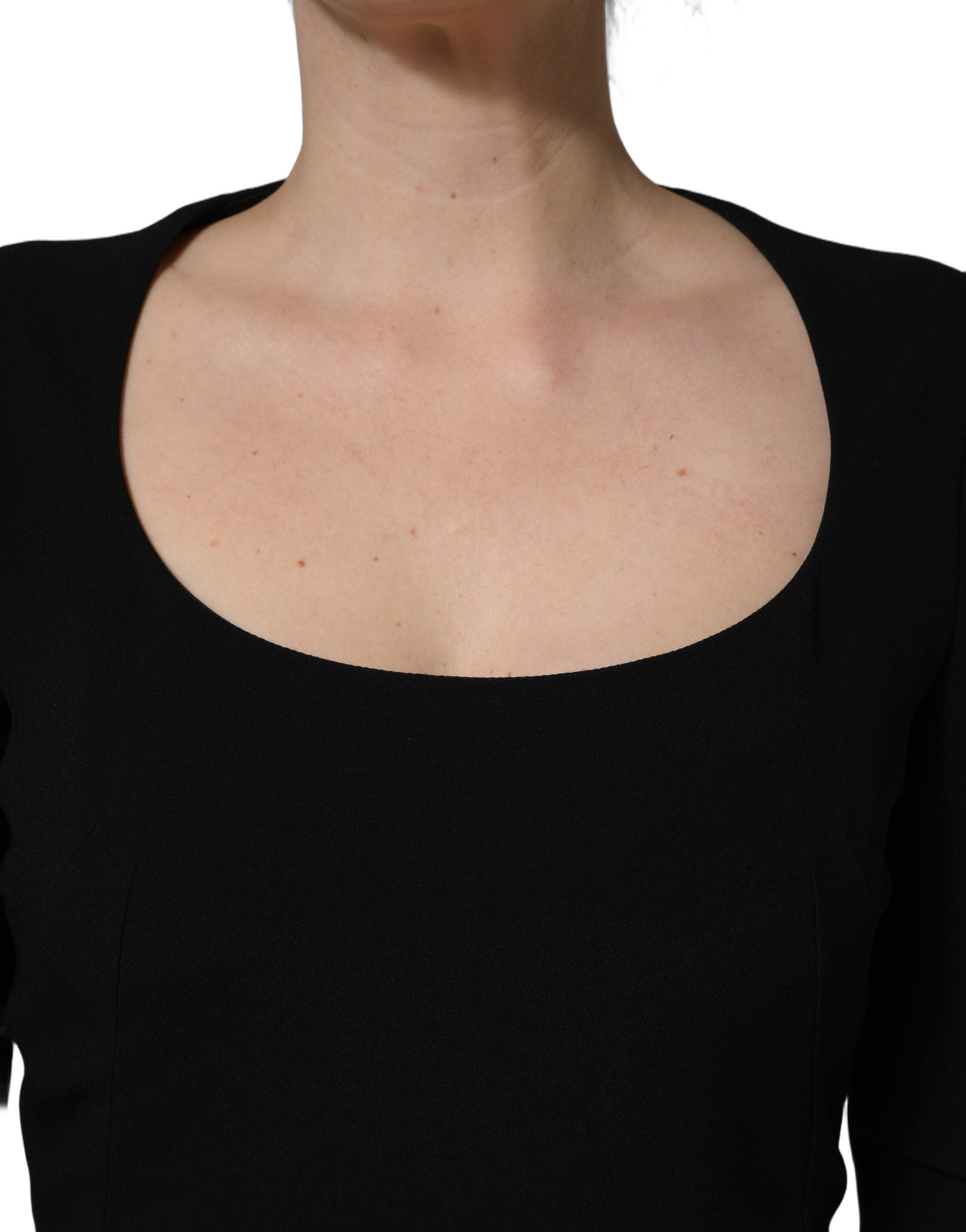 Black Long Sleeves Scoop Neck Mini Dress