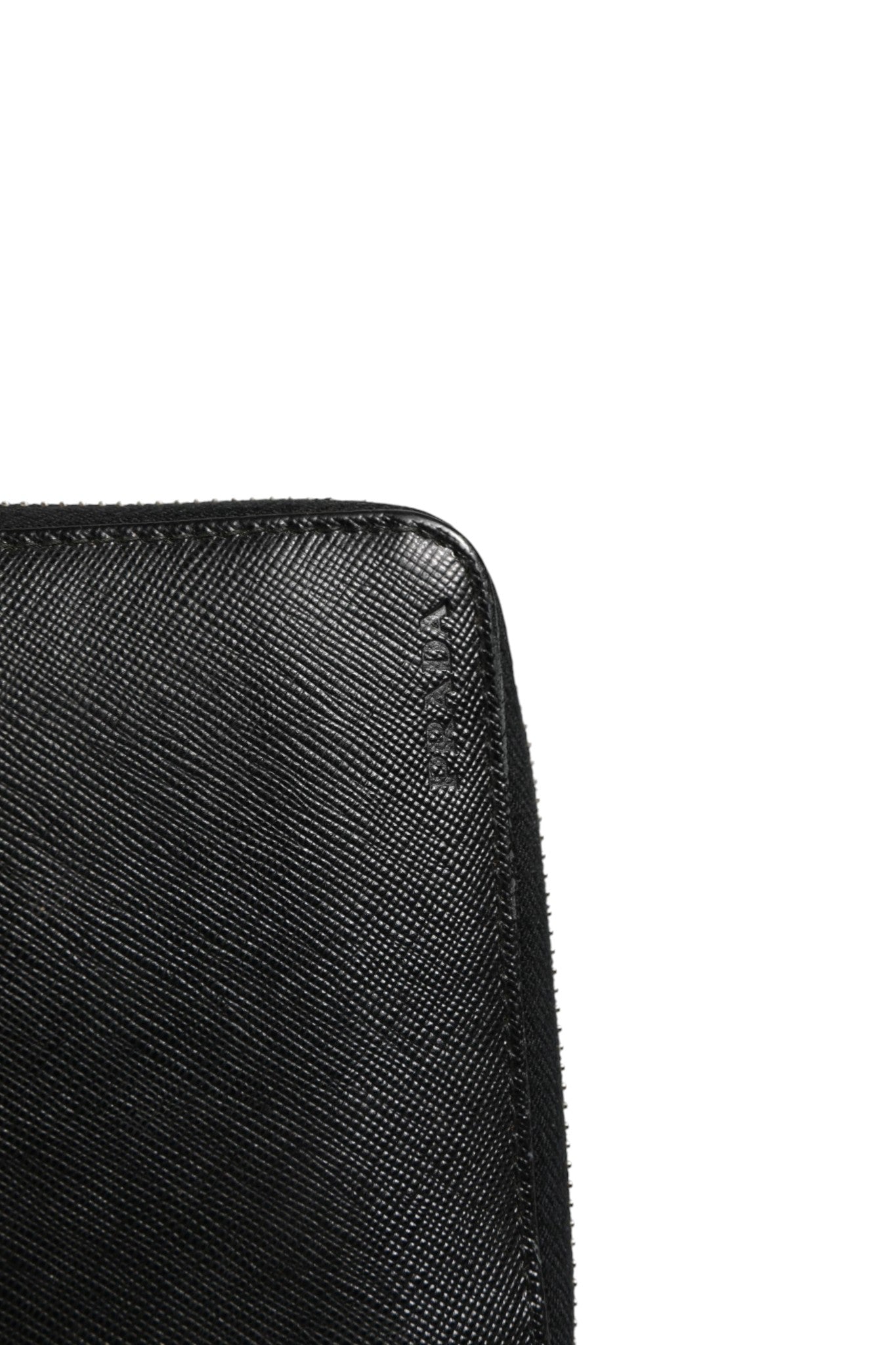 Baltico Saffiano Leather Zip Travel Wallet