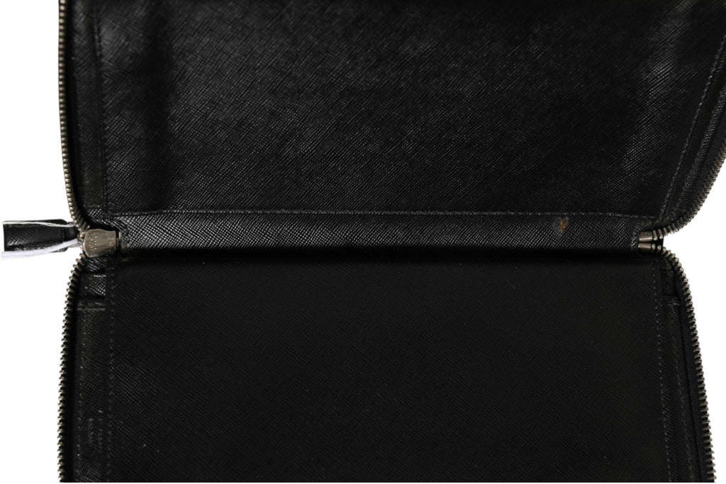 Baltico Saffiano Leather Zip Travel Wallet