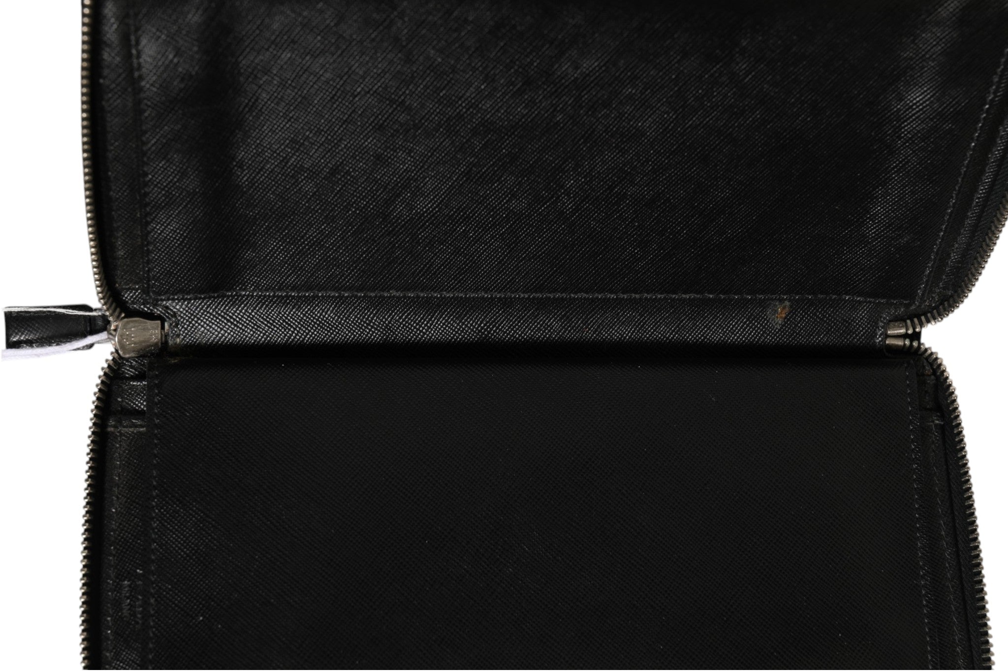 Baltico Saffiano Leather Zip Travel Wallet