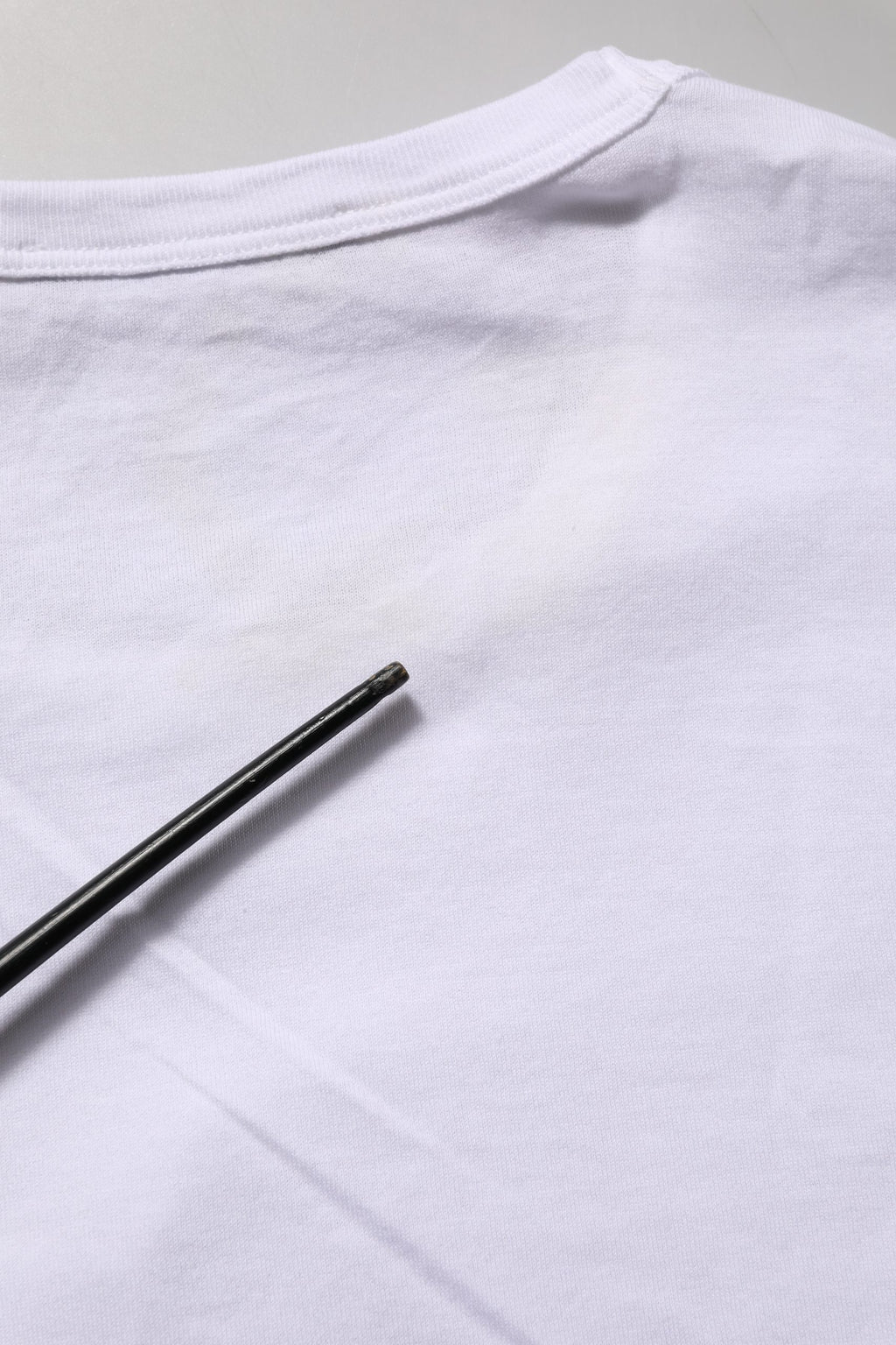 White Logo Heart Cotton Men Crew Neck T-shirt