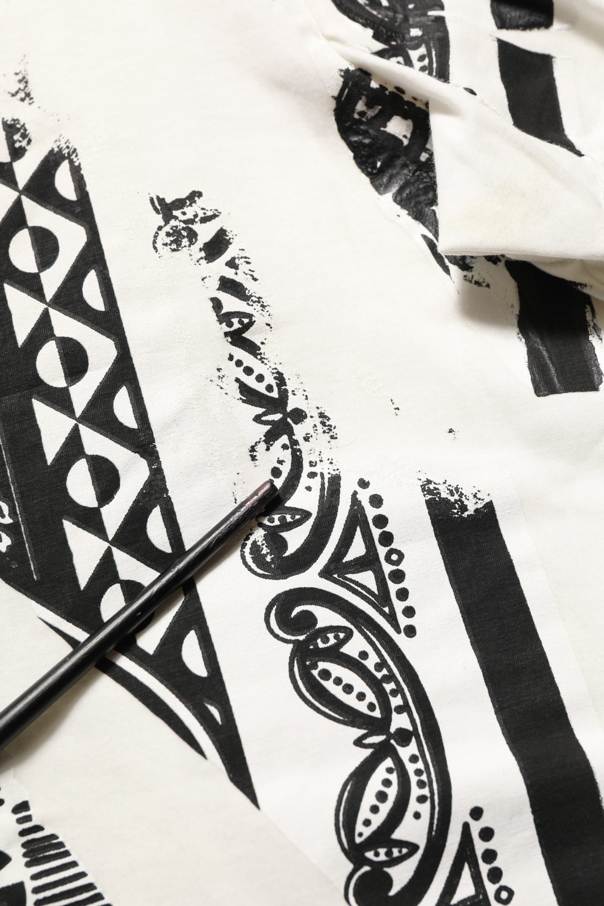 White Bandana Print Cotton Crew Neck T-shirt