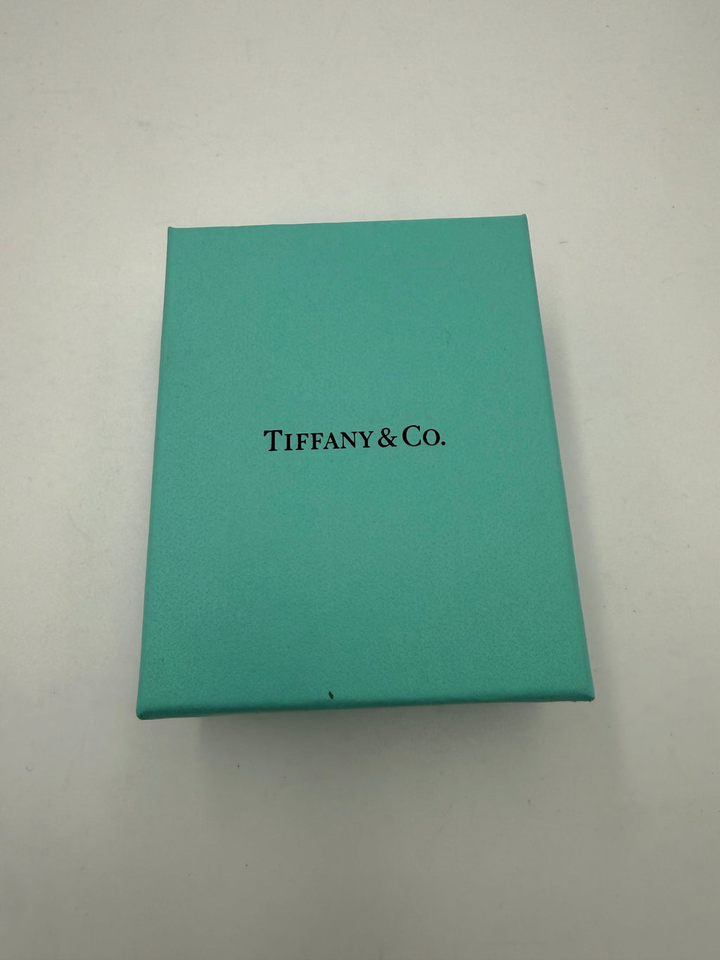 TIFFANY & CO. RETURN TO Round Pendant Bracelet
