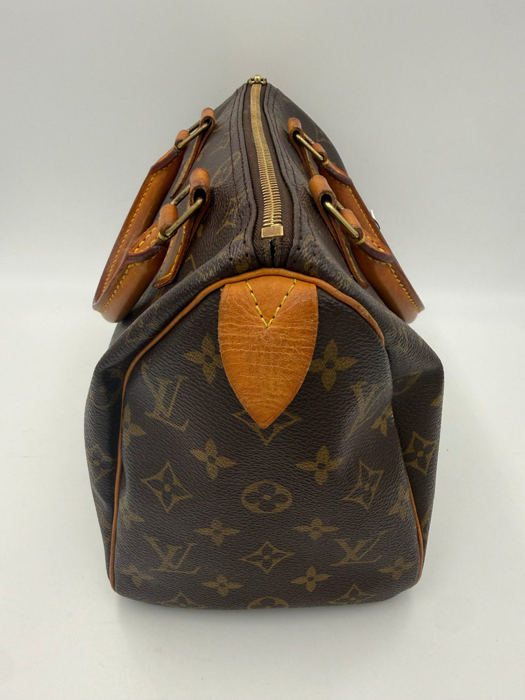 LOUIS VUITTON Speedy 25 Monogram Handbag
