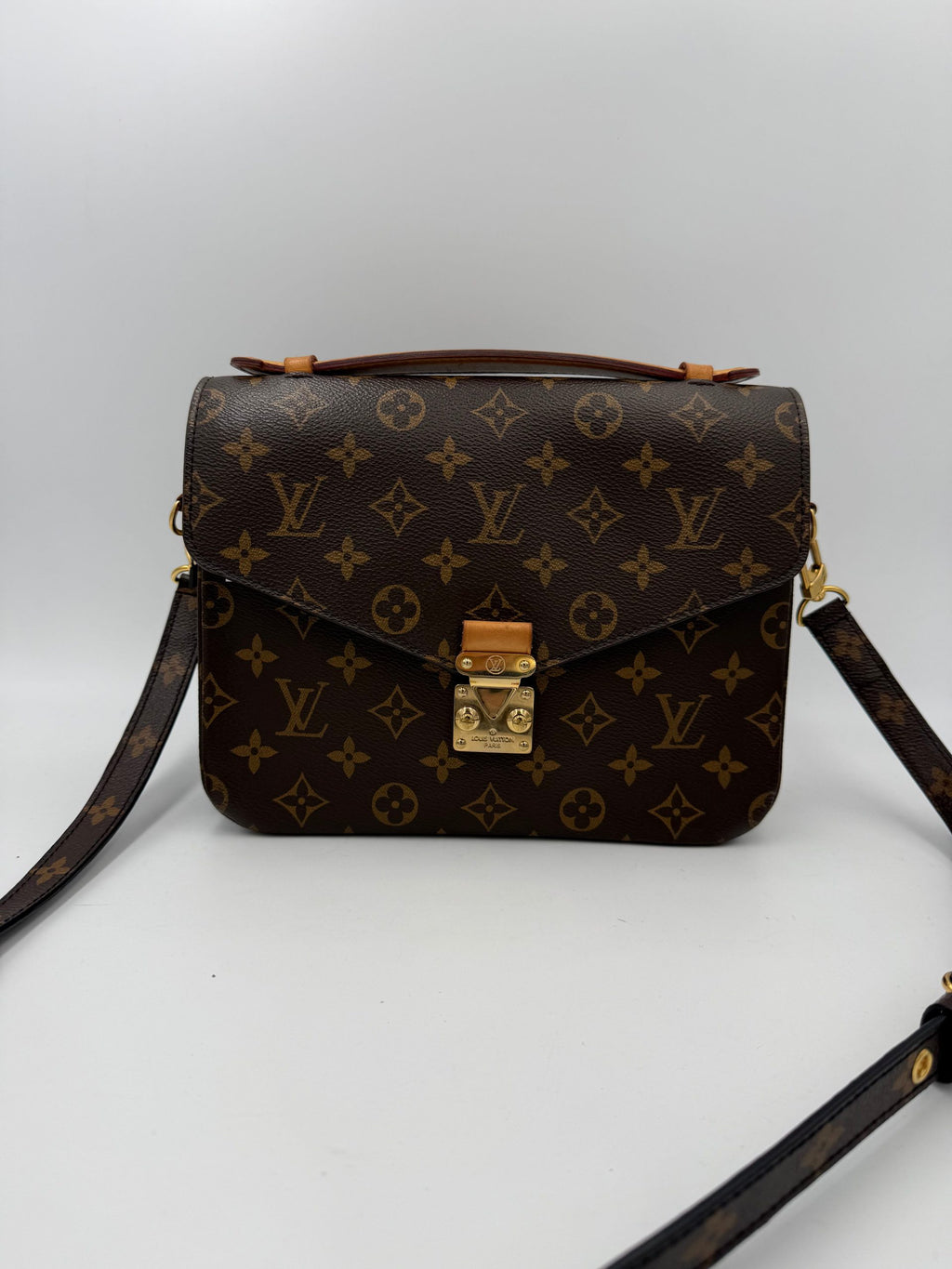 LOUIS VUITTON METIS Monogram with Shoulder Strap