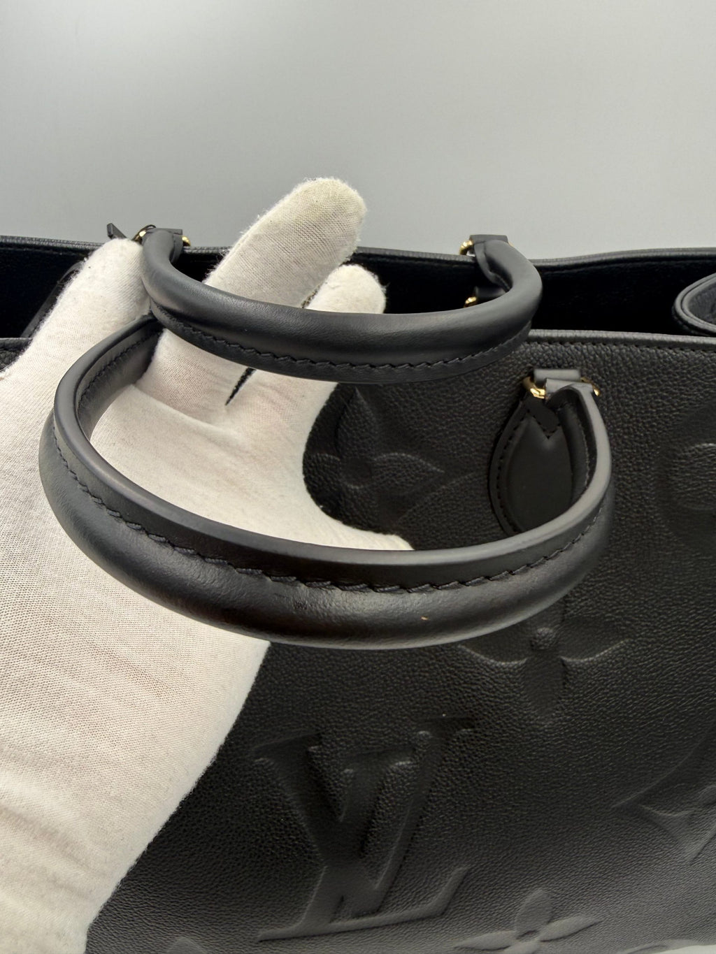 LOUIS VUITTON ON THE GO Empreinte GM Handbag