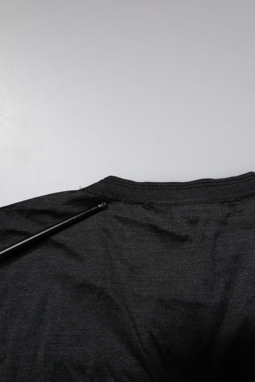 Dark Gray Silk V-neck Short Sleeves T-shirt