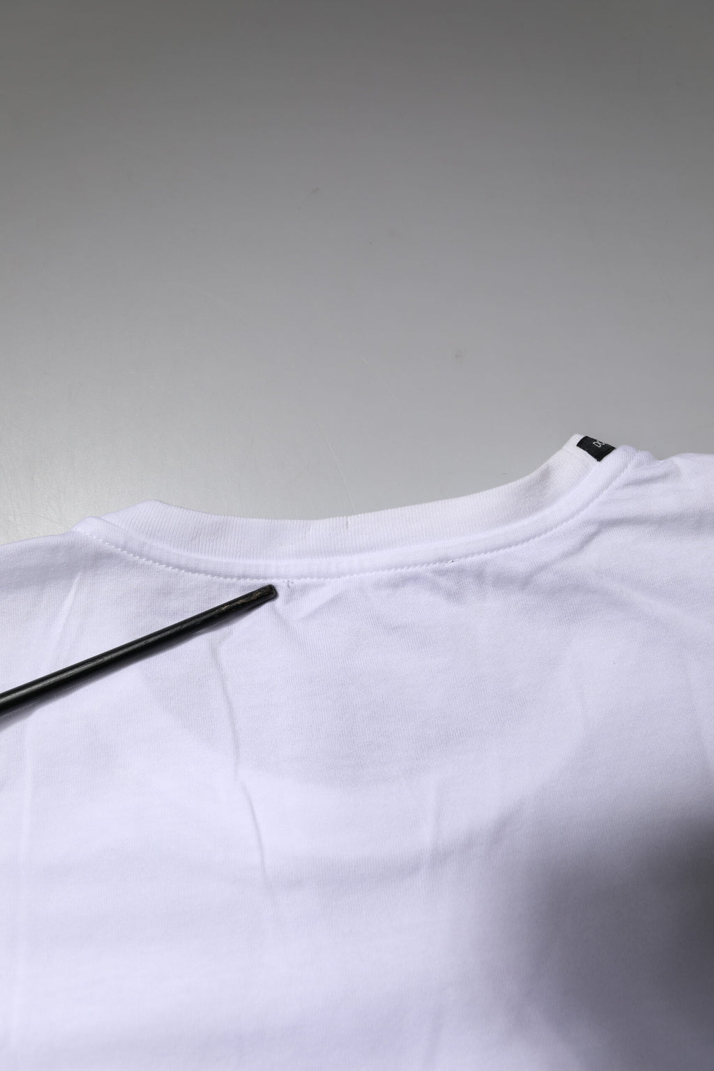 White Short Sleeves Round Neck Top T-shirt