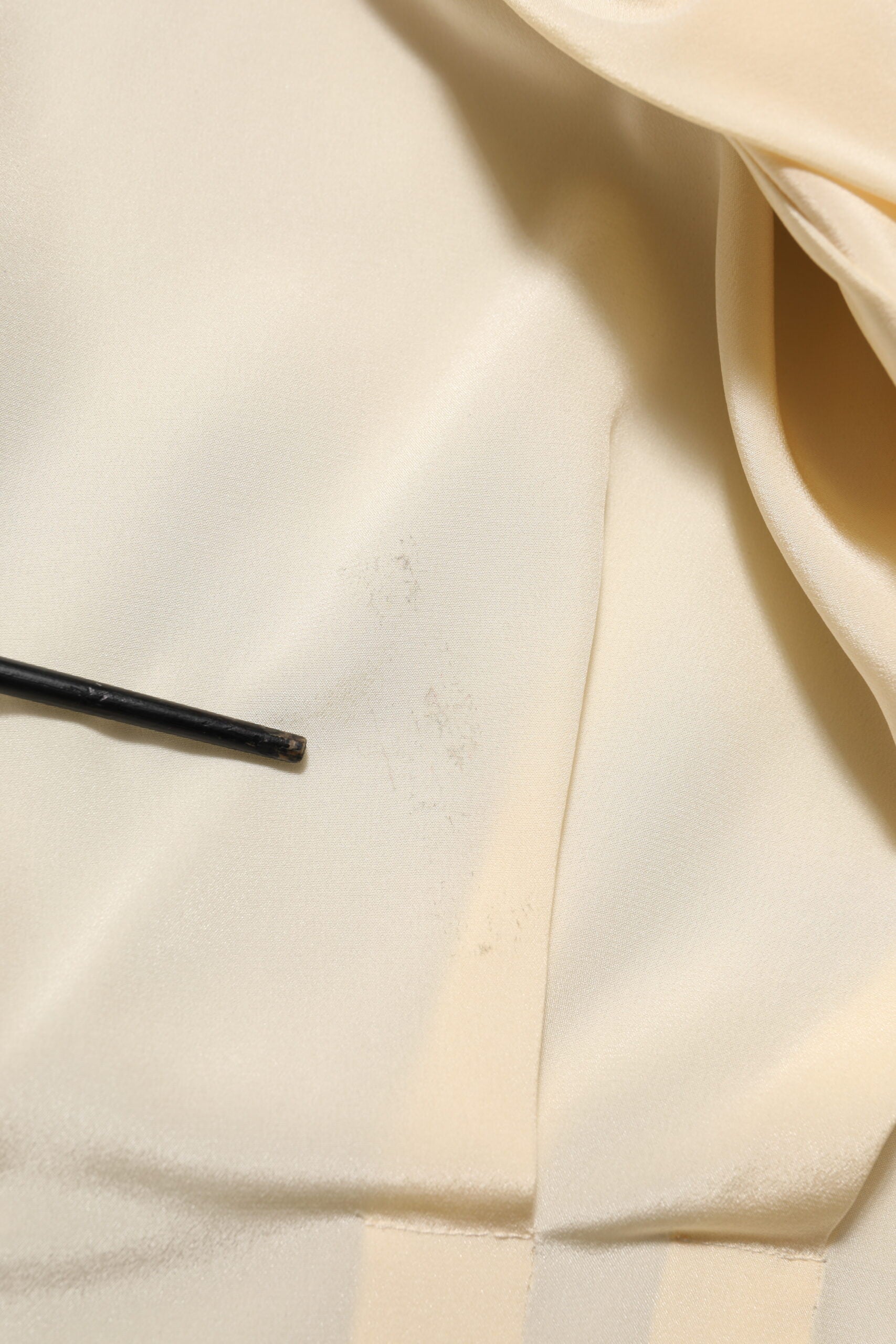 Light Yellow Ascot Collar Buttoned Blouse Top