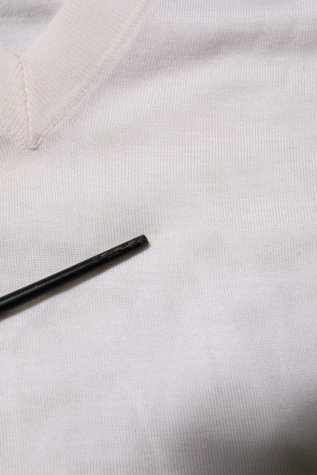 White Cashmere Logo V-neck Pullover Sweater