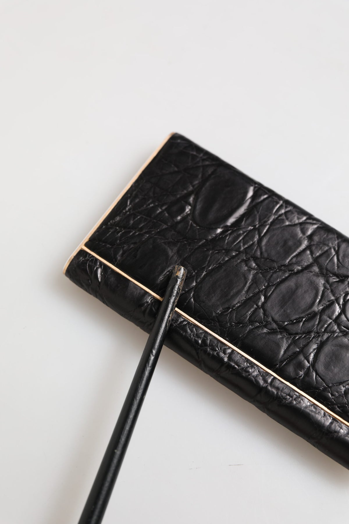 Black Leather Exotic Skin 3000mAh Power Bank Charger USB