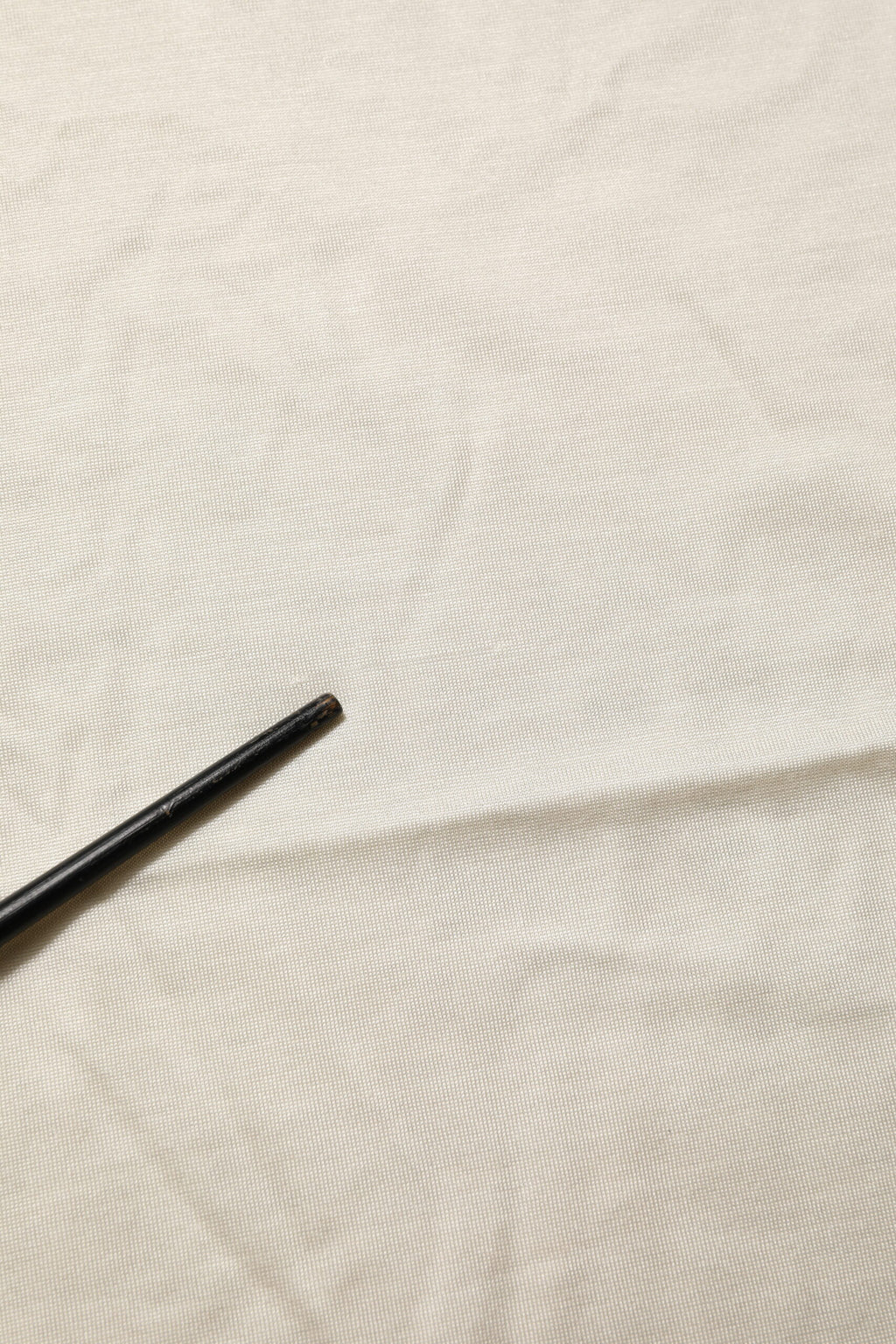 Off White Silk Crew Neck Short Sleeve T-shirt